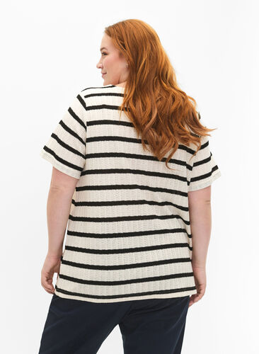 Bluzka z krótkim rekawem w paski w kontrastowych kolorach, Sand Black Stripe, Model image number 1