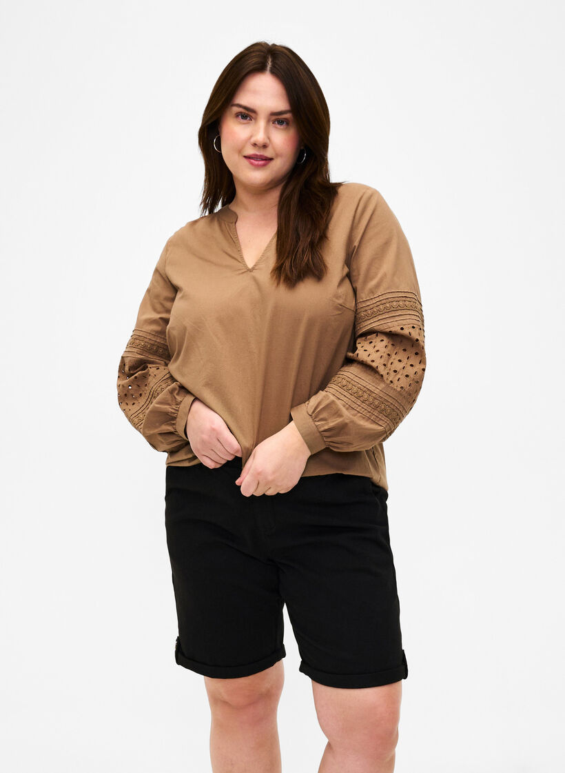 Szorty chino z kieszeniami, Black, Model image number 0