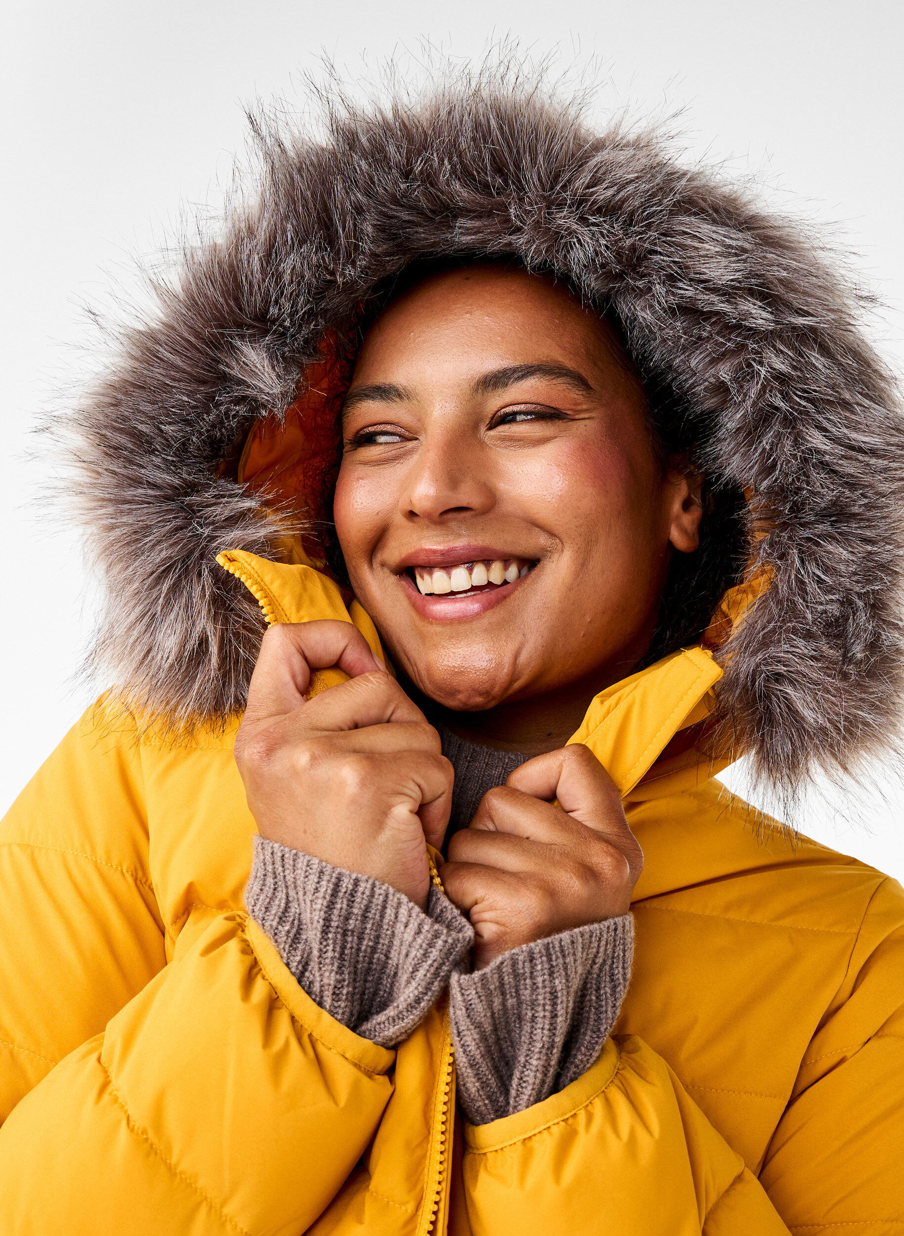 Zizzi Kr&oacute;tka kurtka puchowa z kapturem, Ż&oacute;łty, Image image number 0