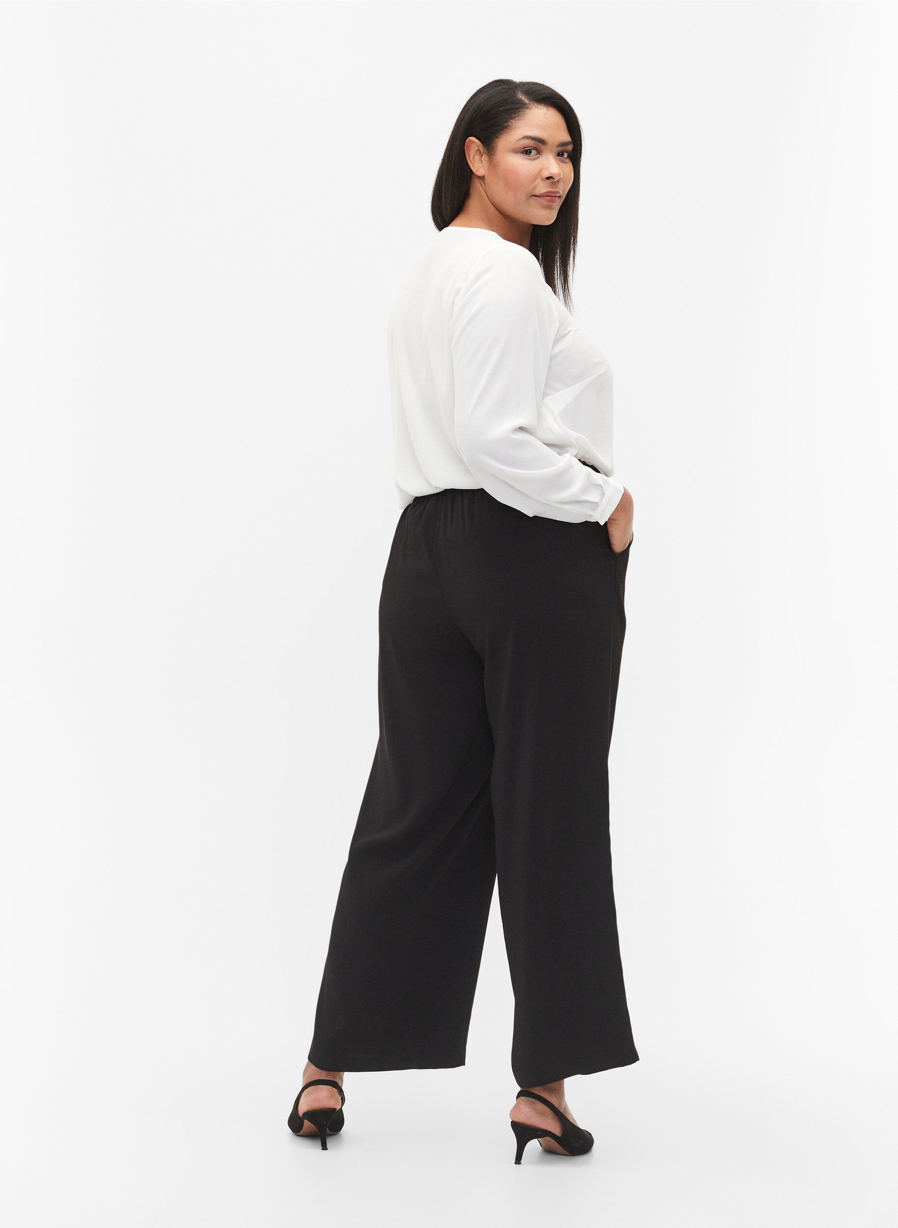 Zizzi Flared trousers with pockets, Black, Model image number 1