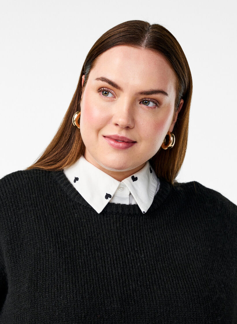 Luzny kolnierzyk z haftowanymi sercami, White, Model image number 0