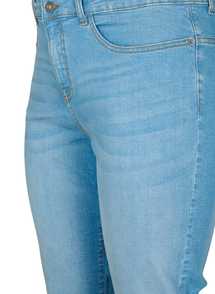 Amy knickers z wysokim stanem i haftem, Light blue denim, Packshot image number 2