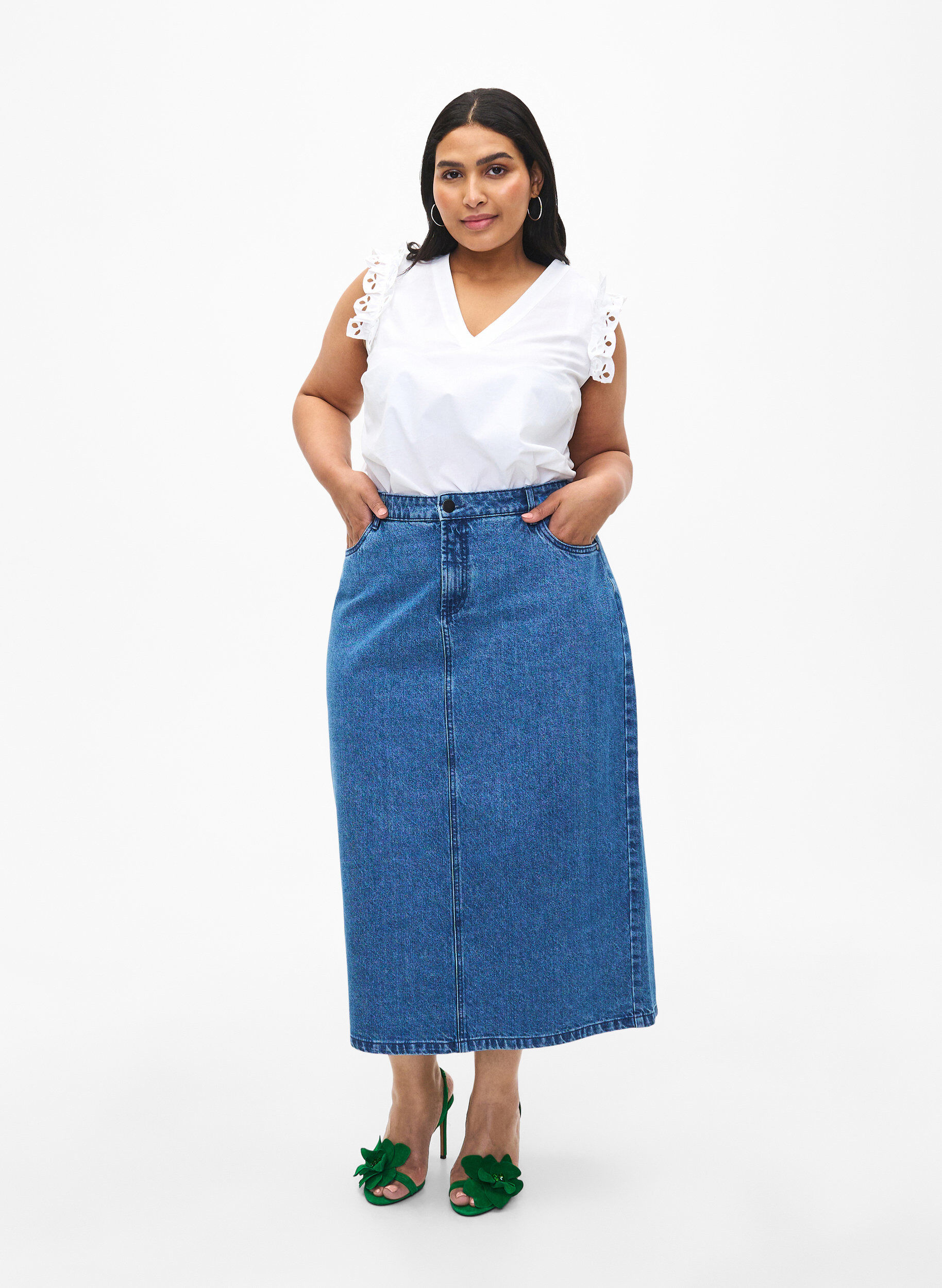 Zizzi Bawelniany top bez rekaw&oacute;w z falbankami, Biały, Model image number 1