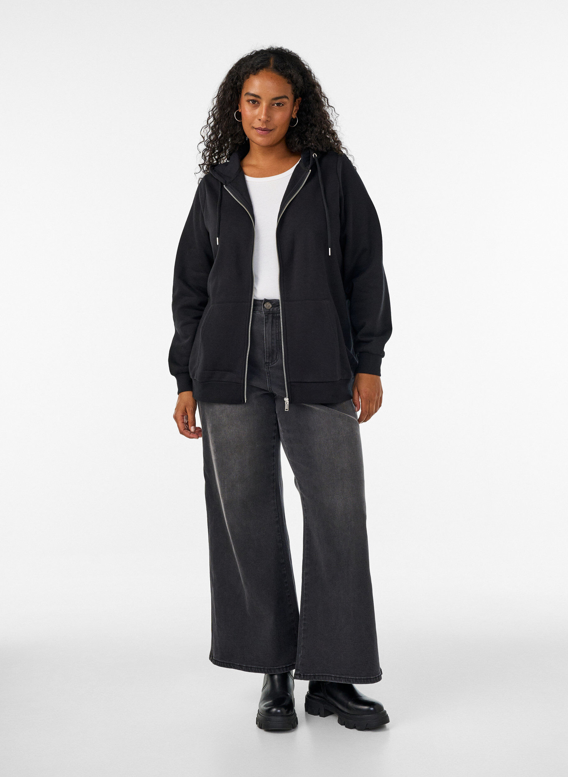 ZizziZipped sweat hoodie with pockets, Black, Model image number 1