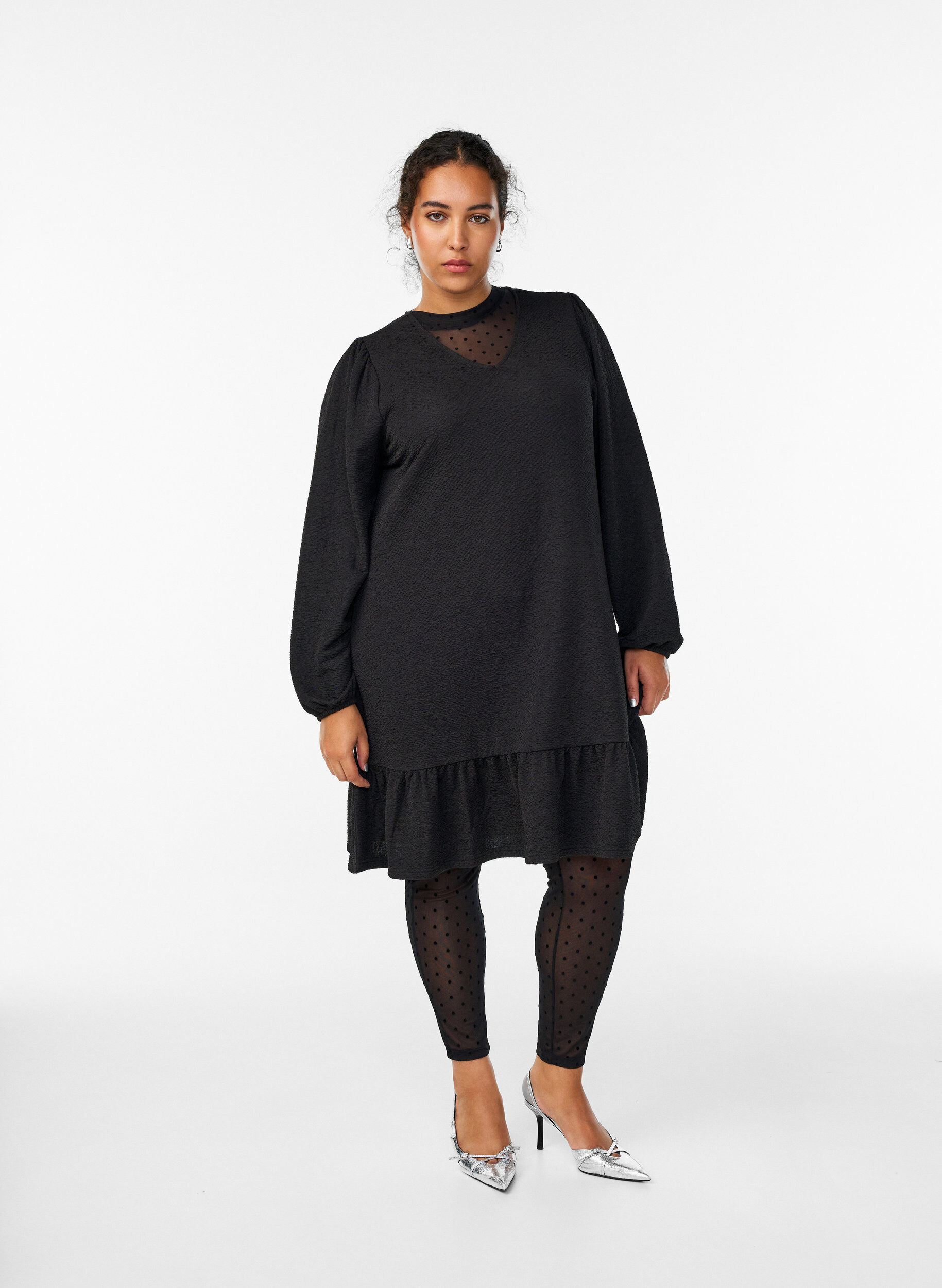 Legginsy z siateczki z welurowymi kropkami, Czarne, Model