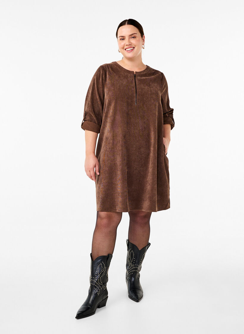 Aksamitna sukienka z suwakiem, Chocolate Martini, Model image number 2