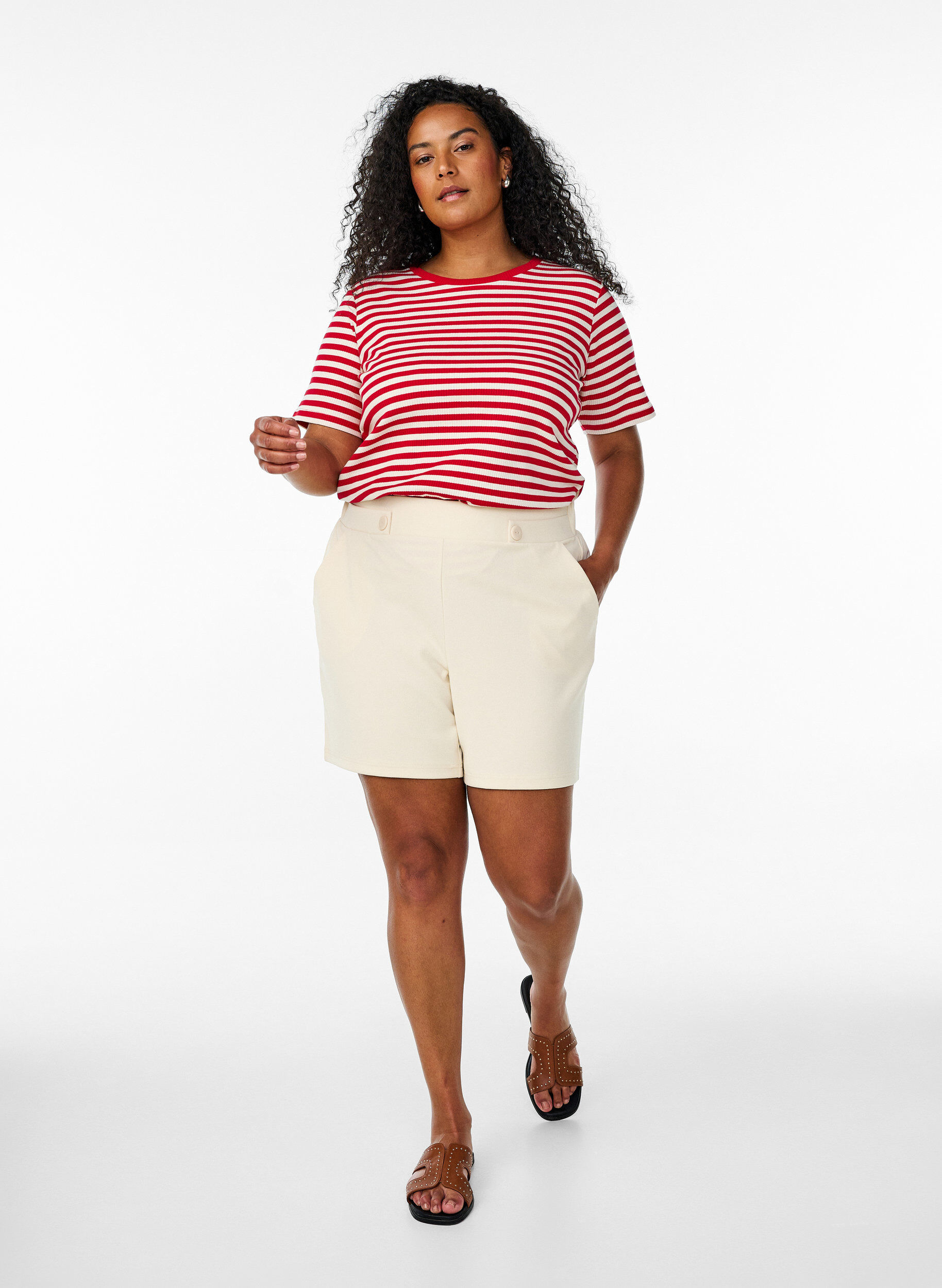 ZizziSzorty z kieszeniami i luznym krojem, Beżowy, Model image number 1