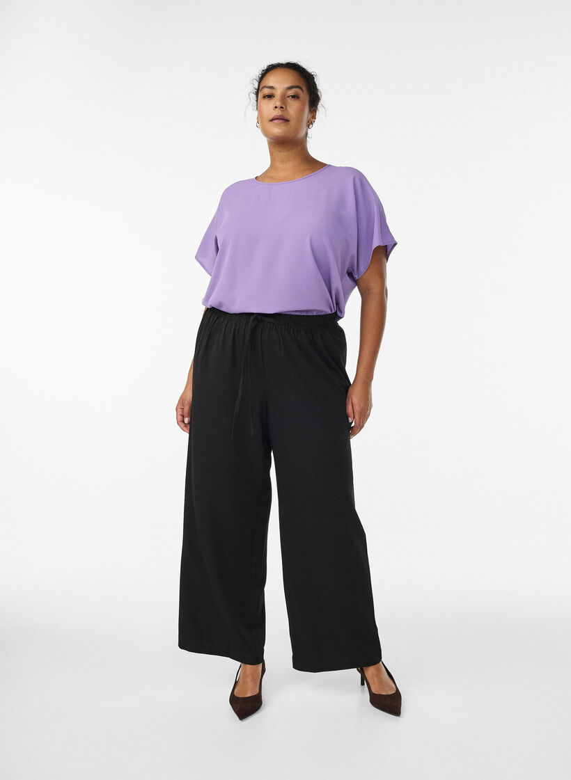 Bluzka z kr&oacute;tkim rekawem i okraglym dekoltem, Fioletowy, Model image number 1