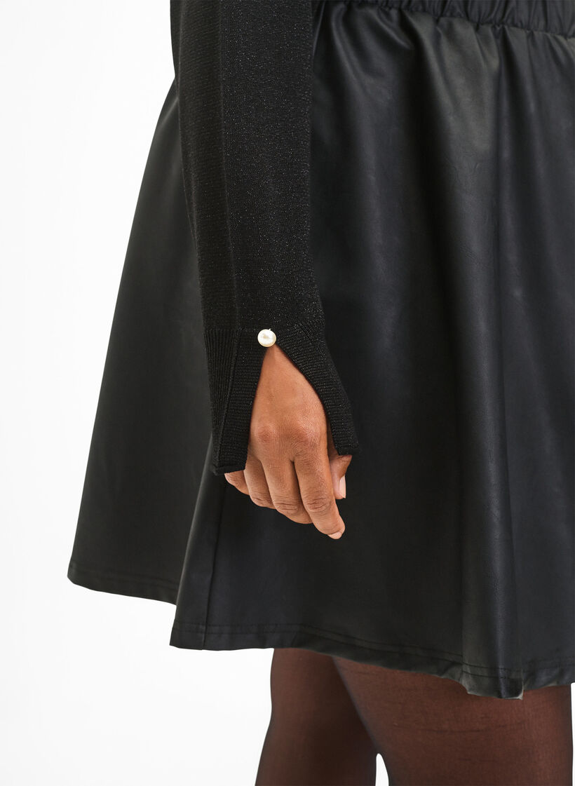 Bluzka z dzianiny wiskozowej z brokatem, Black w. DTM Lurex, Model image number 2