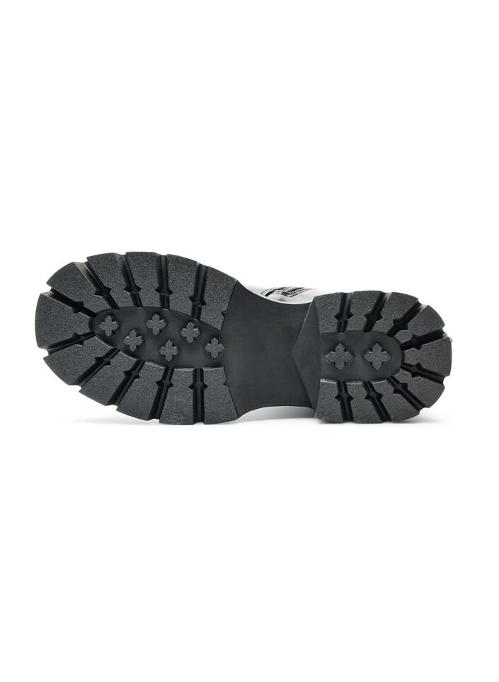Buty Chelsea z grubejsza podeszwa i lam&oacute;wkami z ryflowanej gumy, Czarne, Packshot image number 4
