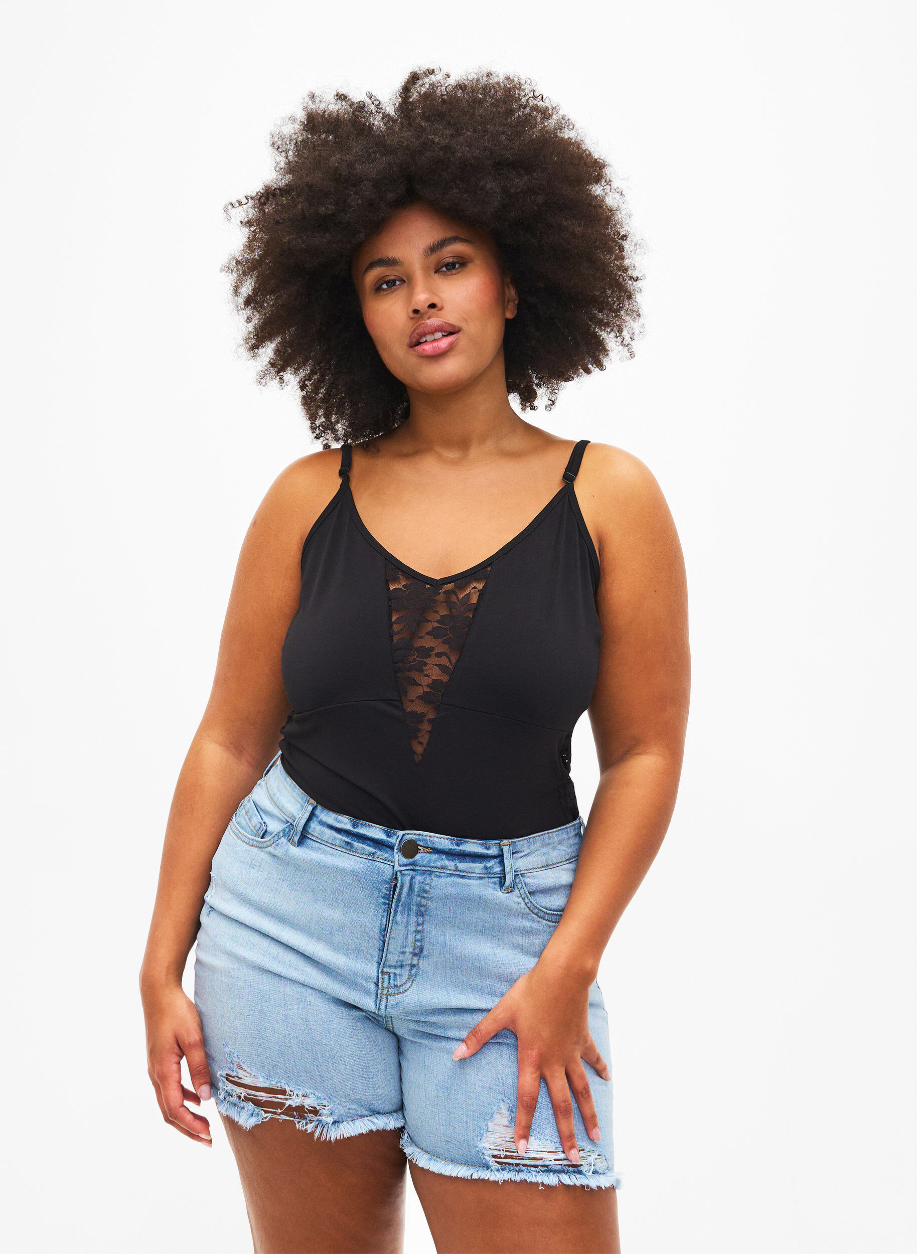 Zizzi Szorty jeansowe z wytwornymi detalami, Light Blue Denim, Model image number 0