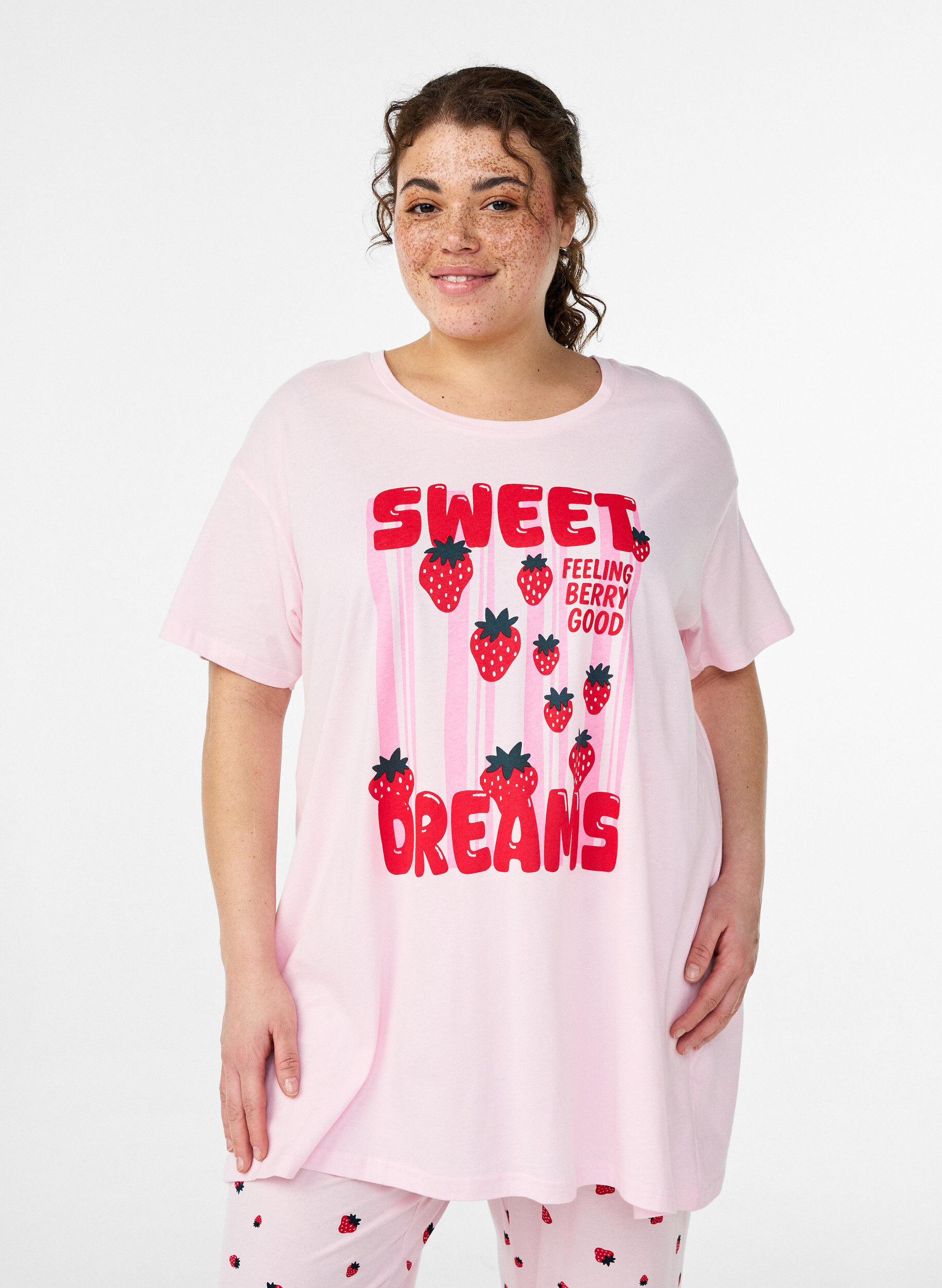 Dlugi t-shirt do spania z bawelny organicznej z nadrukiem, R&oacute;żowy, Model