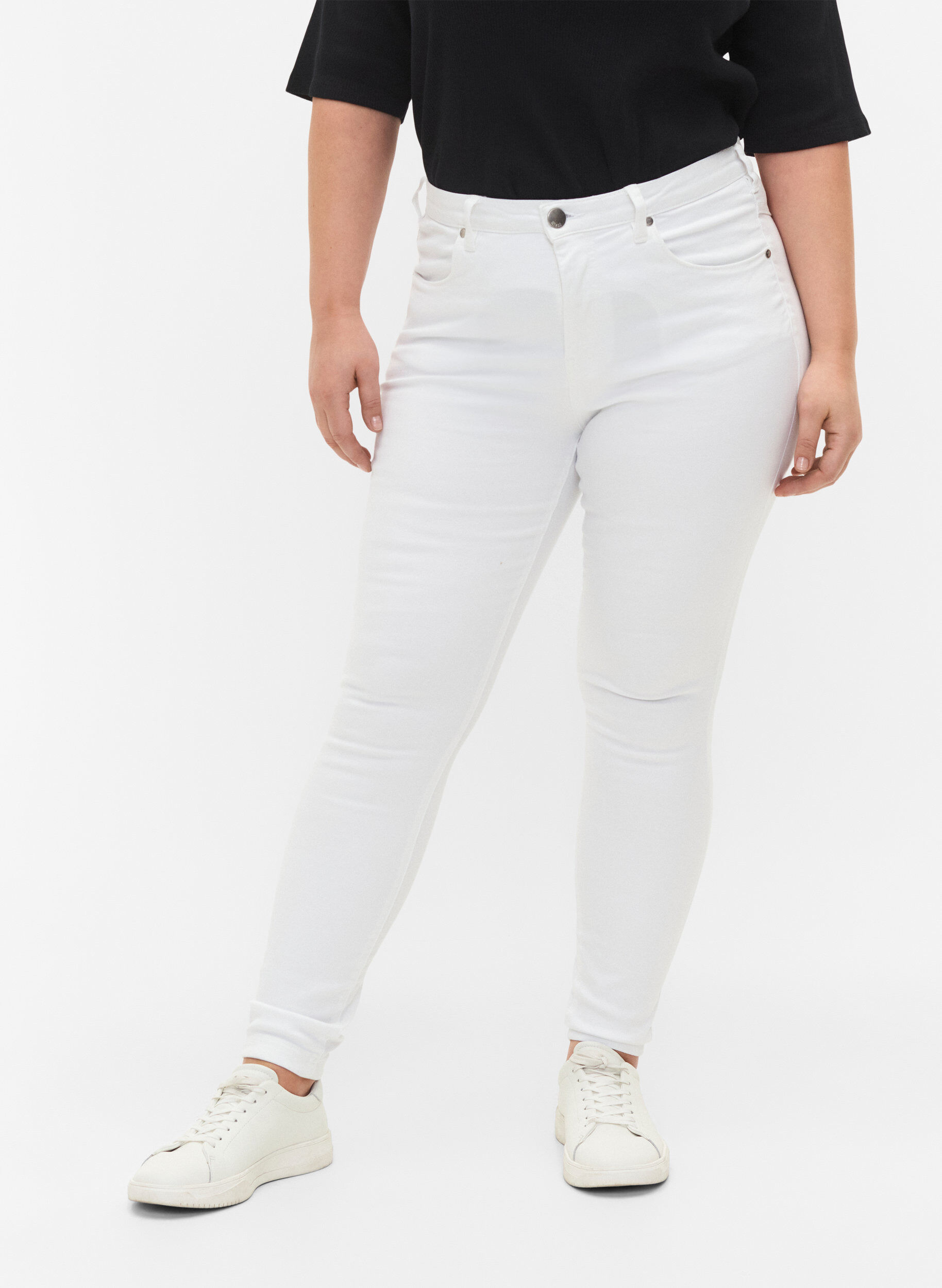ZizziSuper waskie jeansy Amy z wysokim stanem, White, Model image number 3