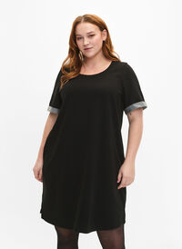  Sukienka dresowa z krótkimi rekawami i kieszeniami, Black, Model