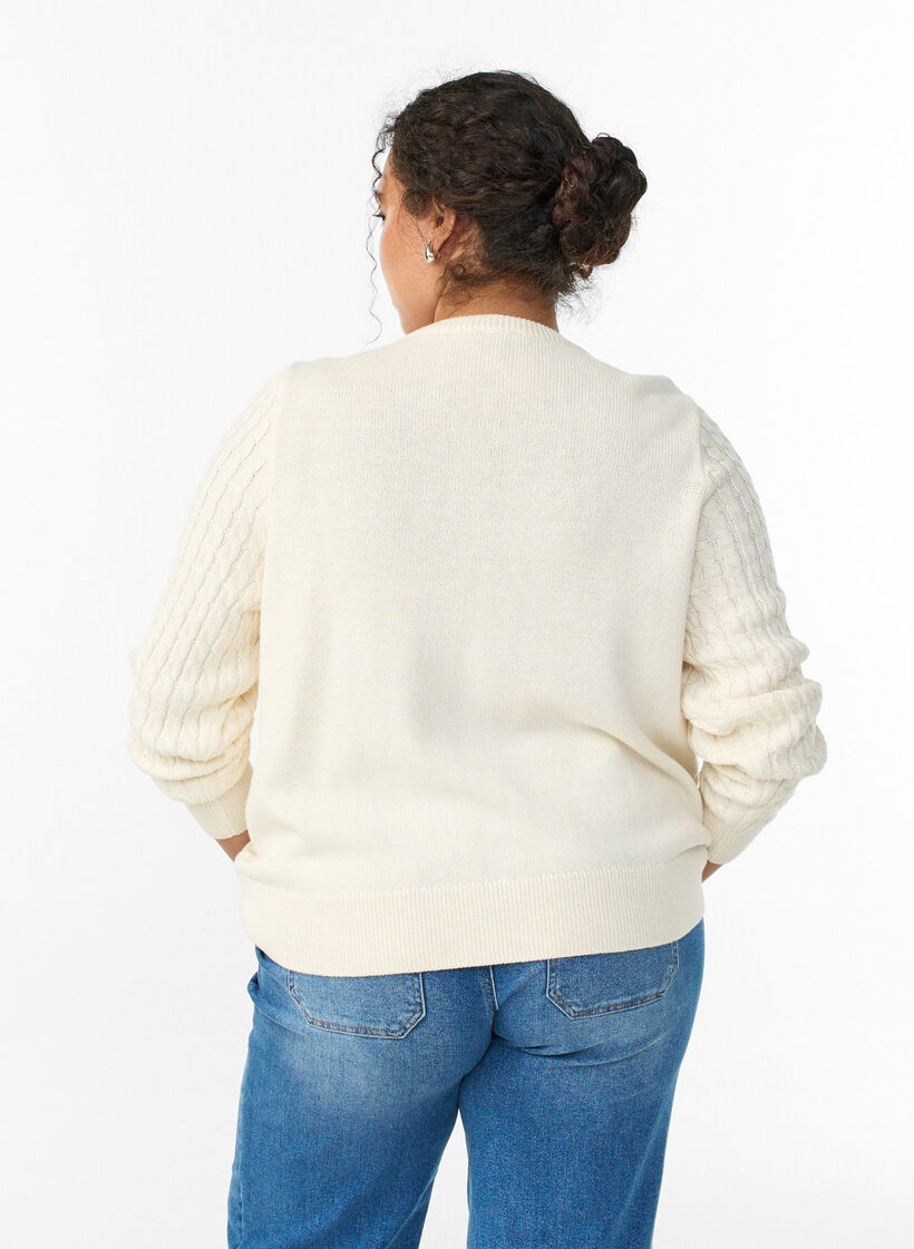 Kardigan z warkoczowym splotem i zlotymi guzikami, Biały, Model image number 2