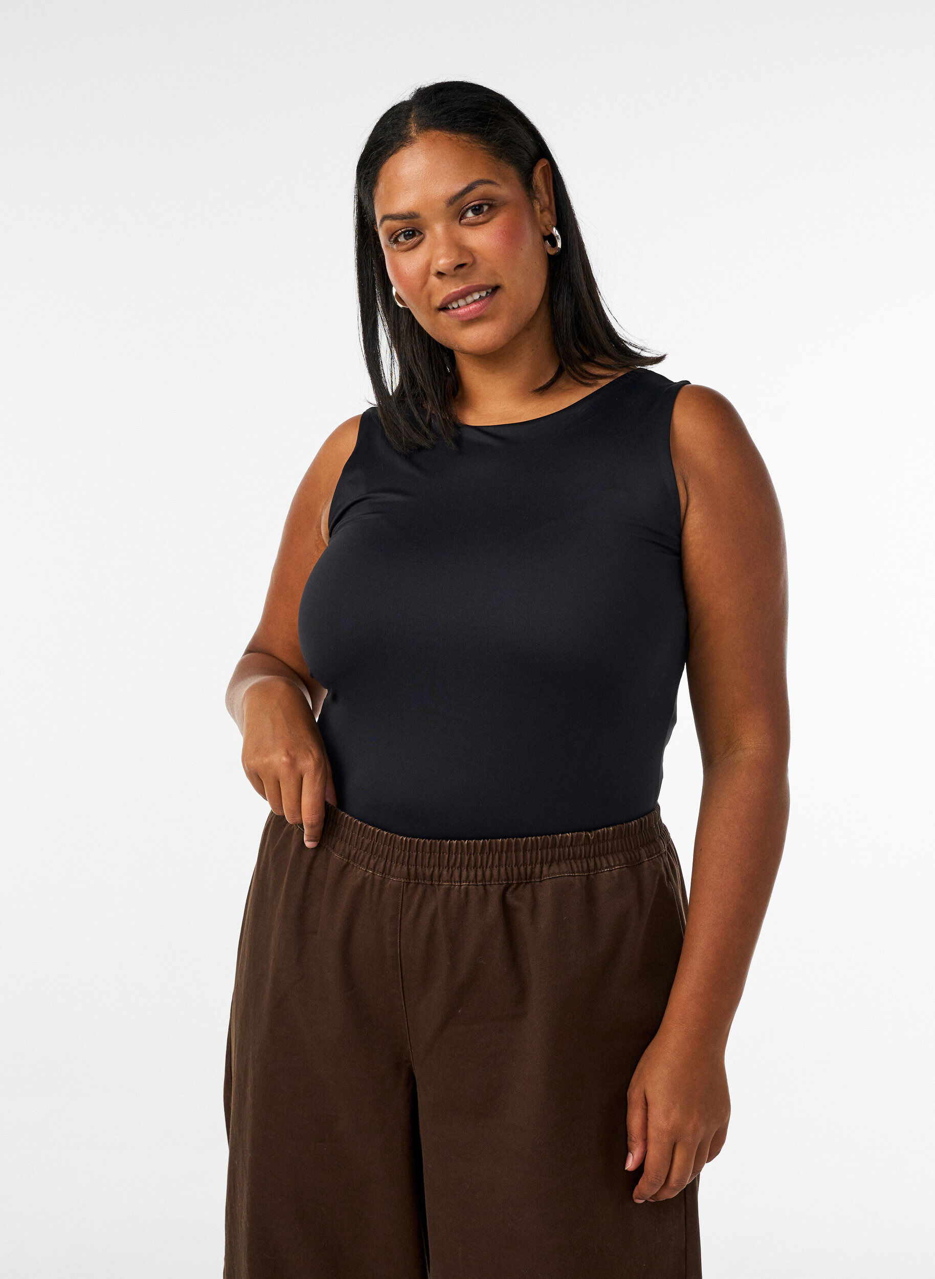 ZizziDopasowany top basic z gladkiego materialu, Czarne, Model image number 3