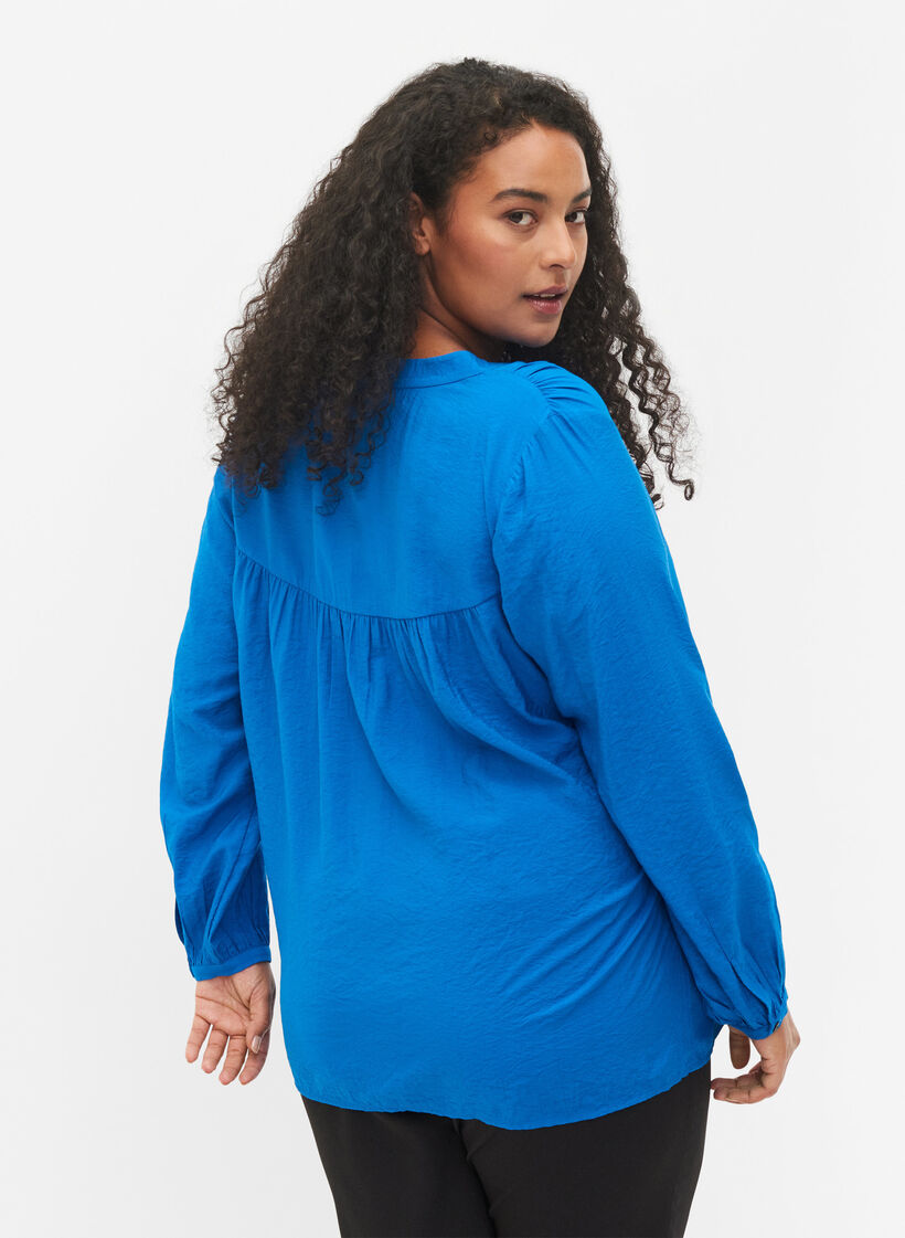 Long-sleeved top in viscose blend, Skydiver, Model image number 1