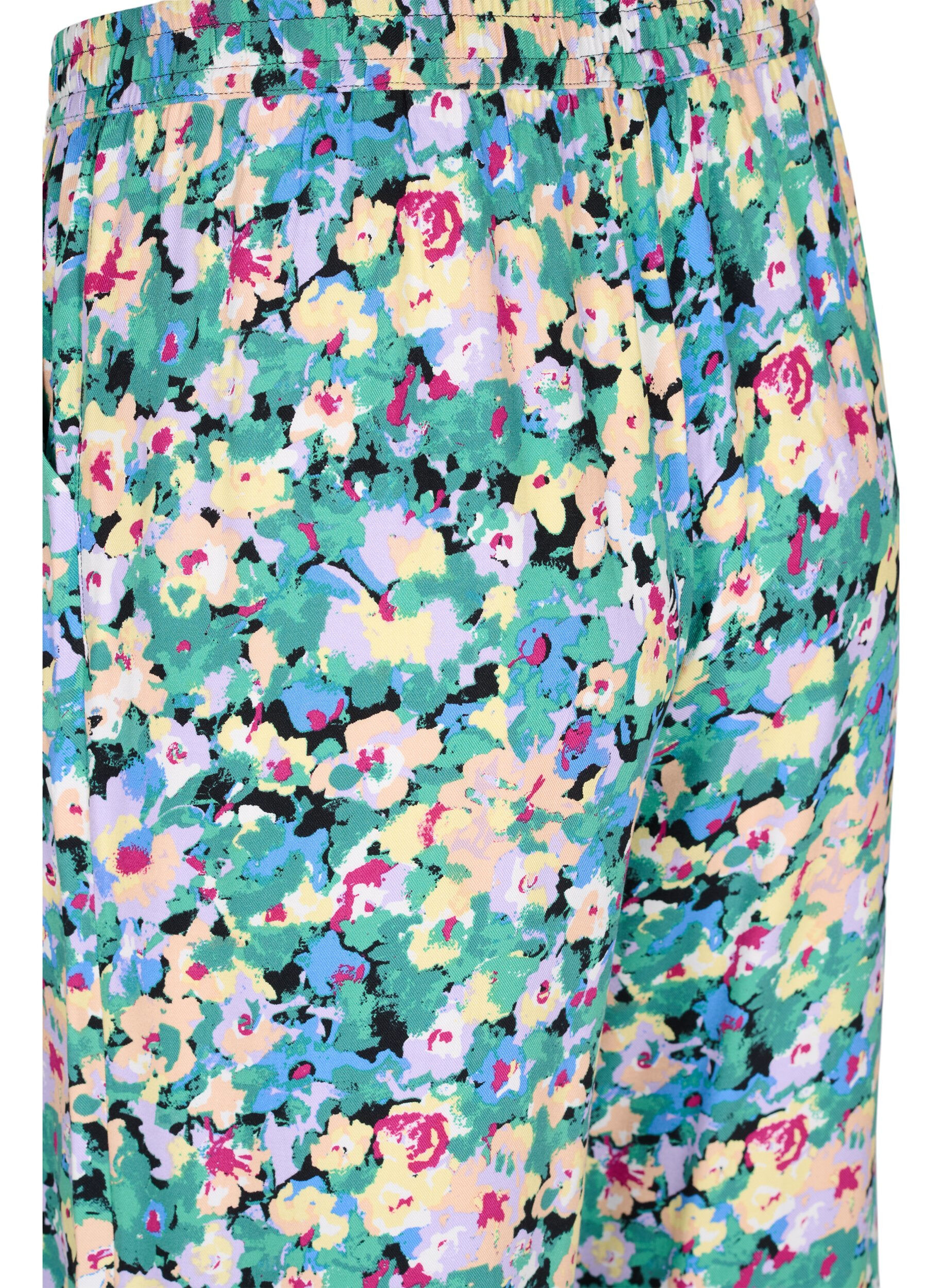 Zizzi Loose printed viscose trousers, Multi AOP, Packshot image number 3