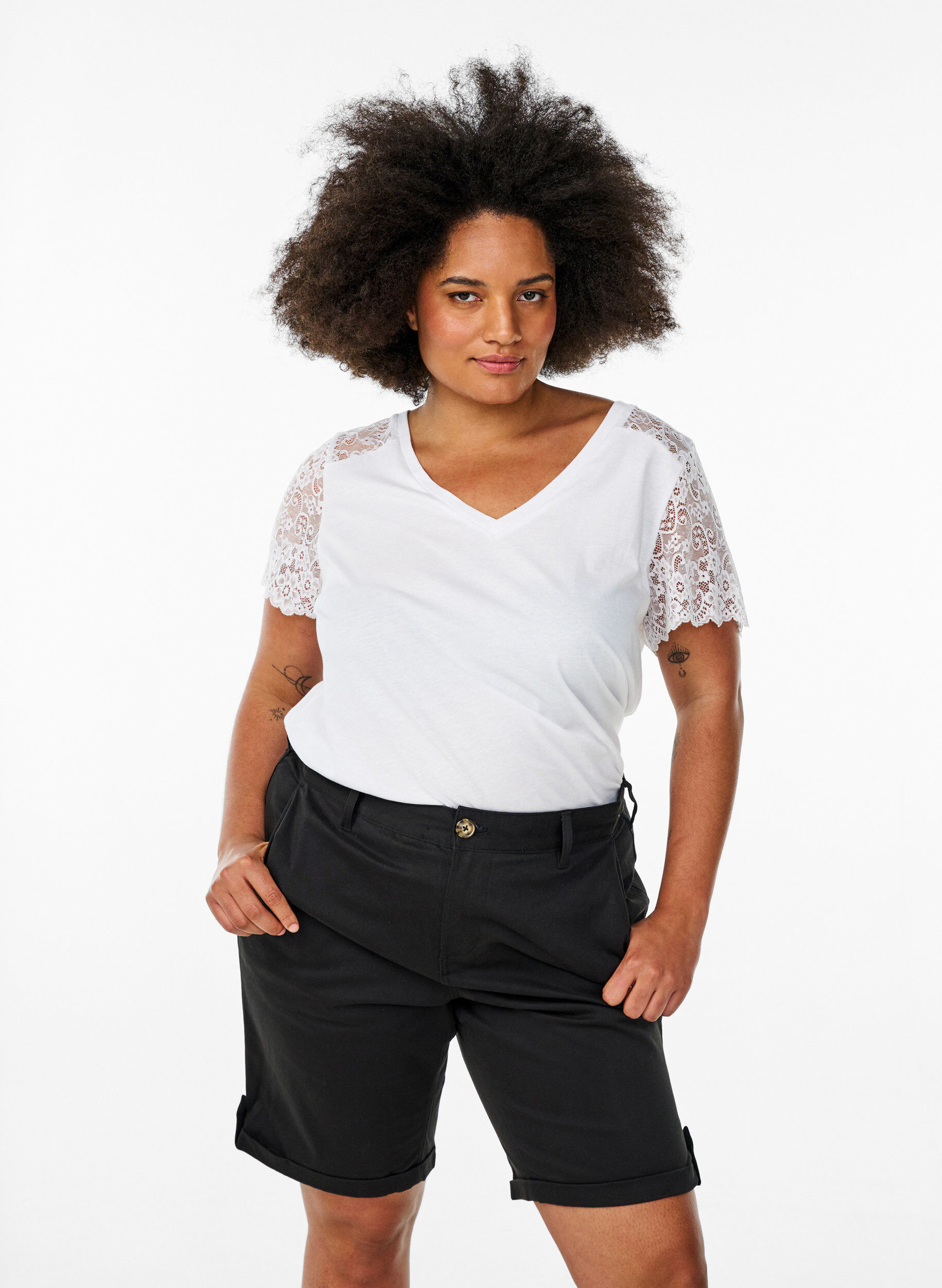 Szorty chino z kieszeniami, Czarne, Model