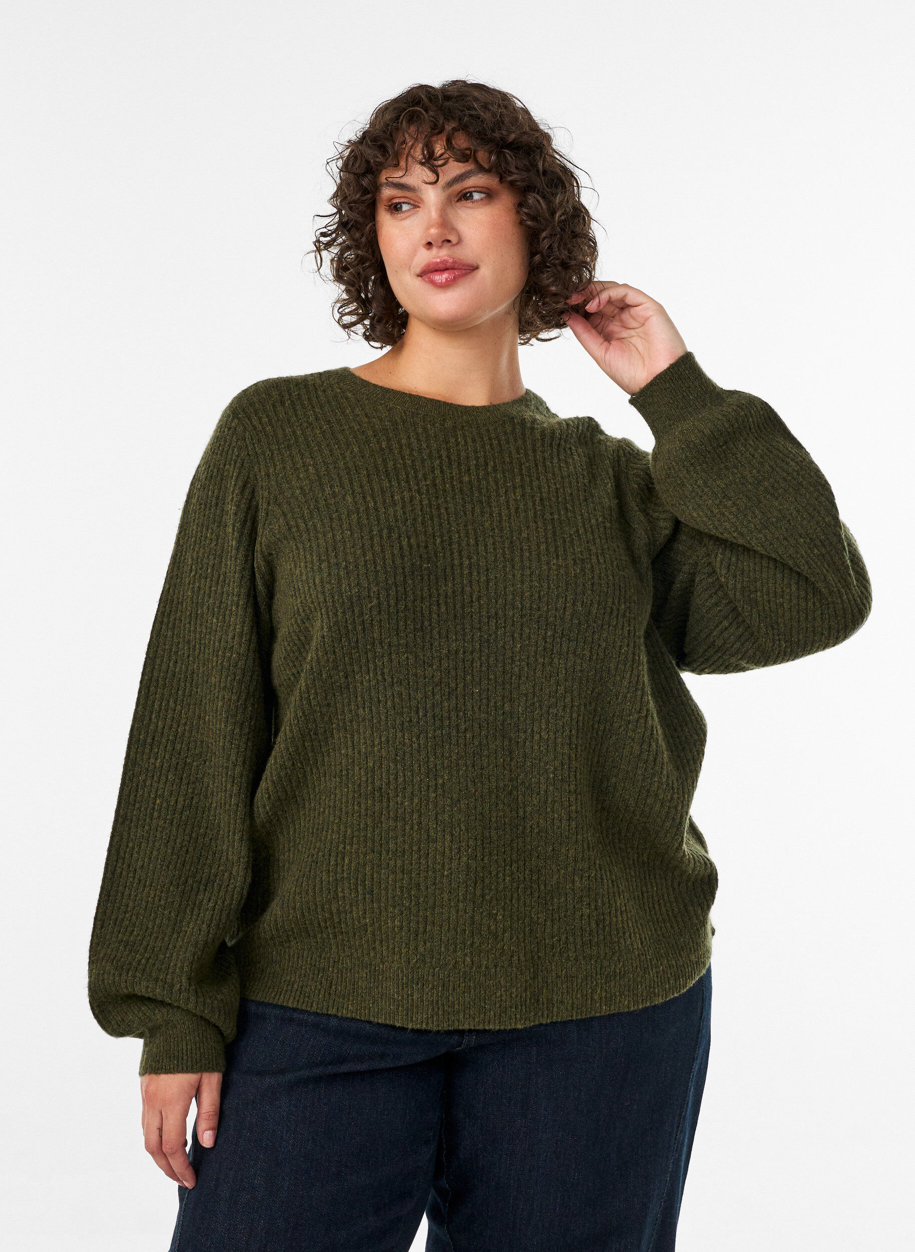 Sweter z ryfionymi rekawami w ksztalcie balon&oacute;w, Zielony, Model