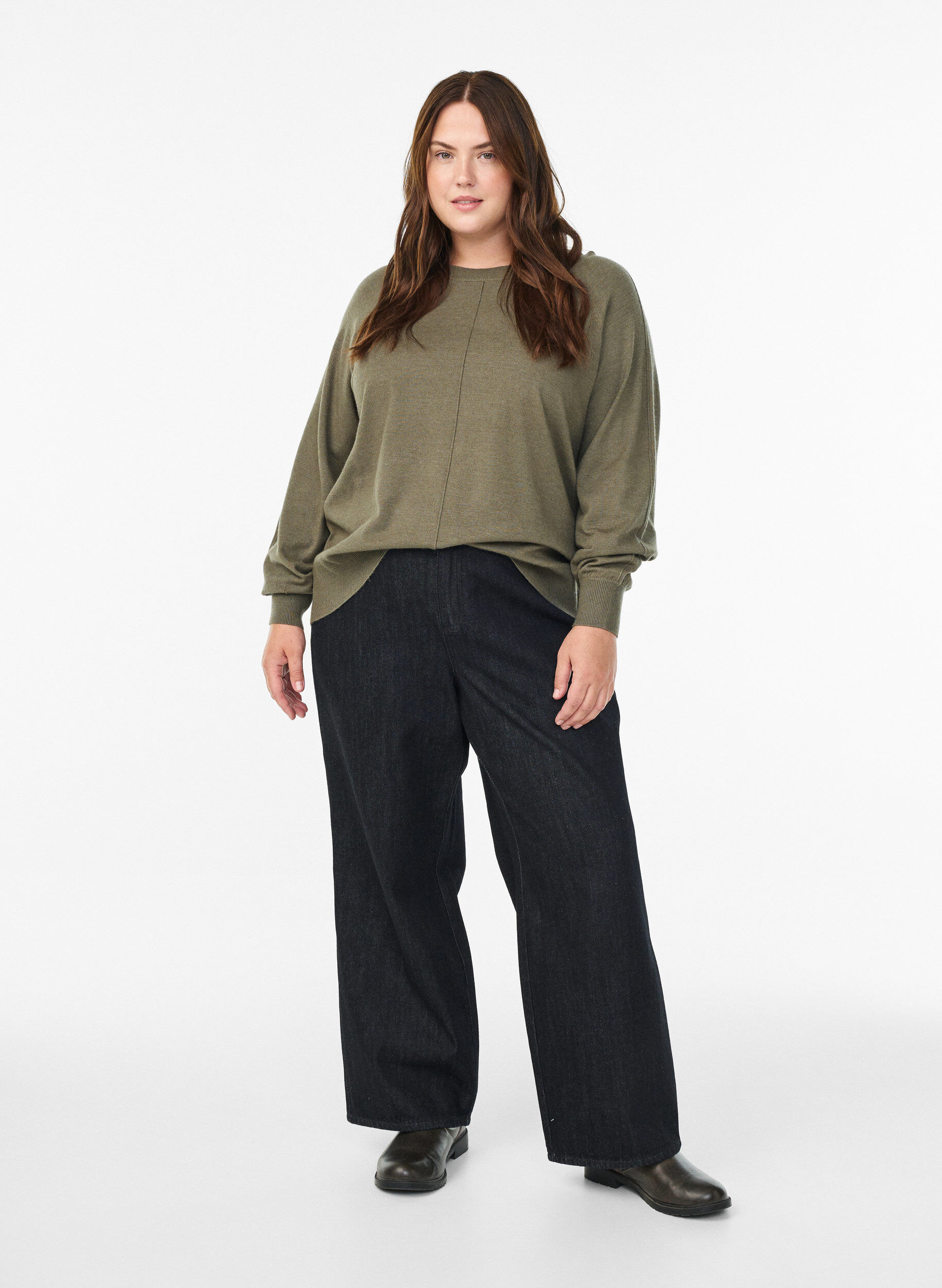 Zizzi Dzianinowa bluzka ze srodkowym szwem i raglanowymi rekawami, Zielony, Model image number 1