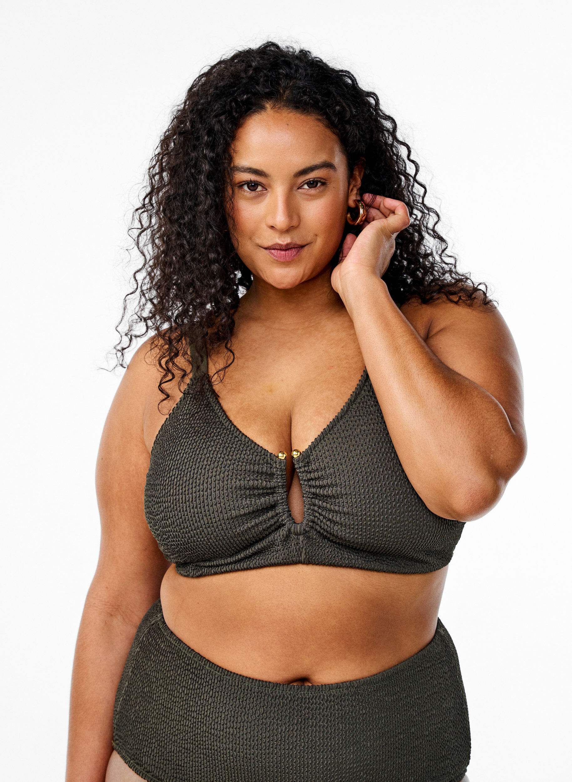 Zizzi G&oacute;ra od bikini z faktura i eleganckim detalem, Zielony, Model image number 0