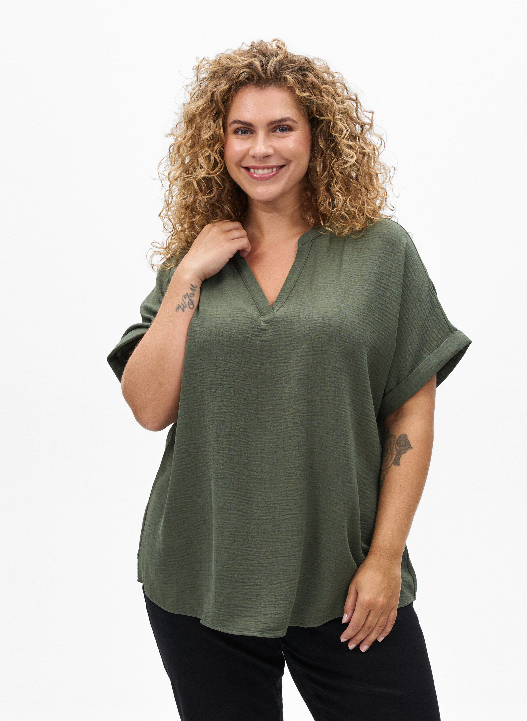 Luzna bluzka z kr&oacute;tkim rekawem, Zielony, Model