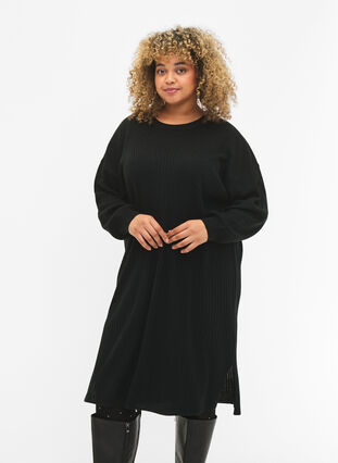 Dzianinowa sukienka oversize z rozcieciem, Black, Model image number 2