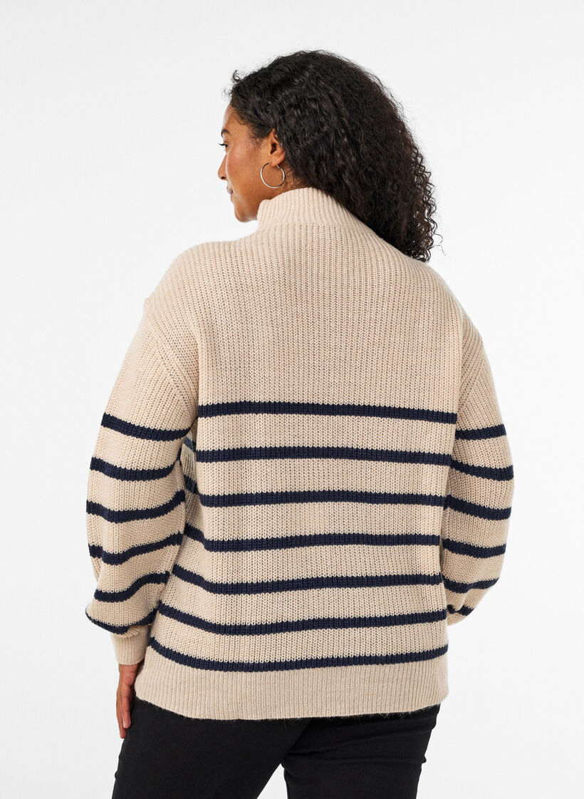 Sweter z wysokim kolnierzem i zamkiem blyskawicznym, Biały, Model image number 2