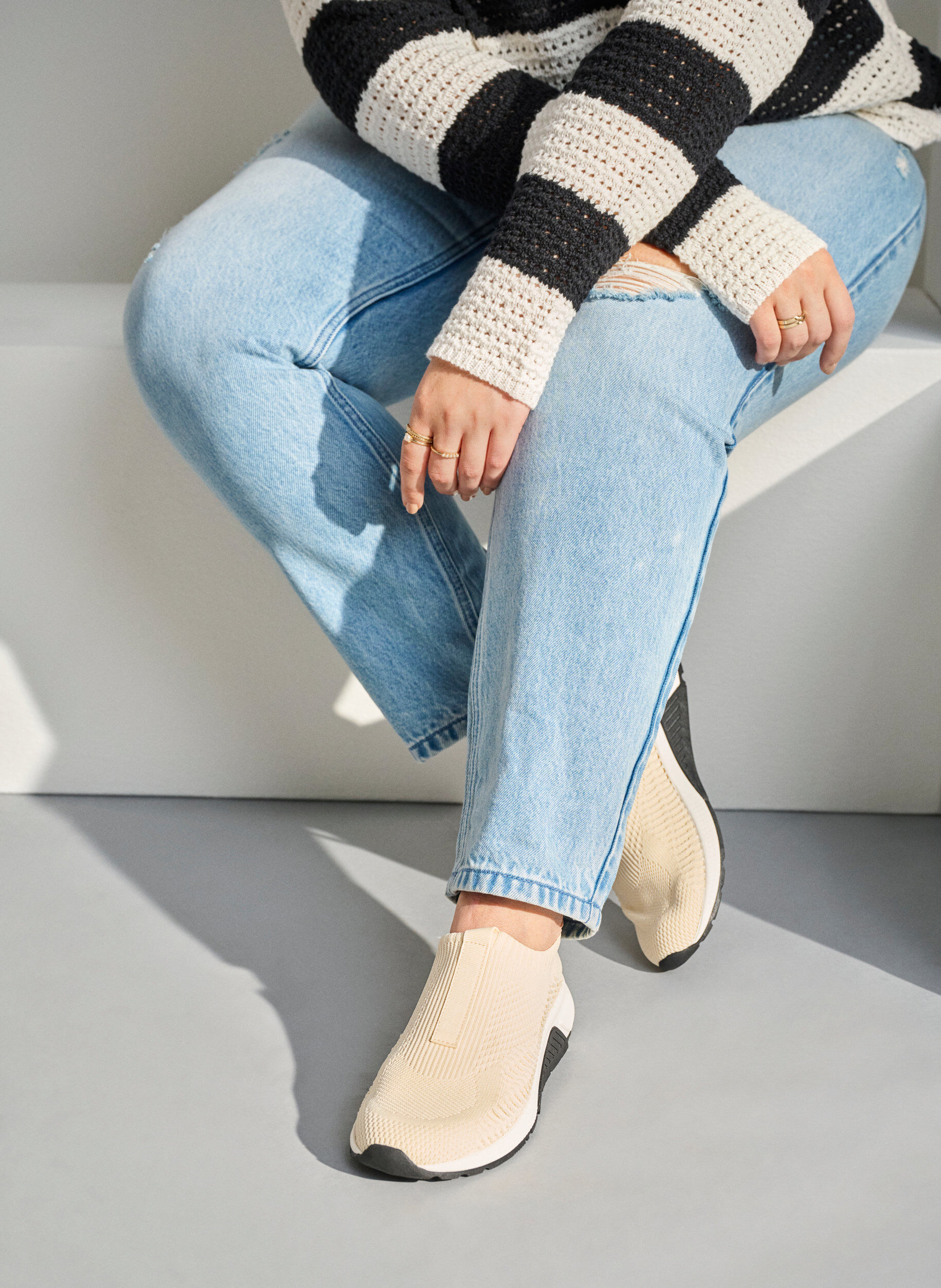 Zizzi Szerokie - Wsuwane trampki, Beżowy, Image image number 0