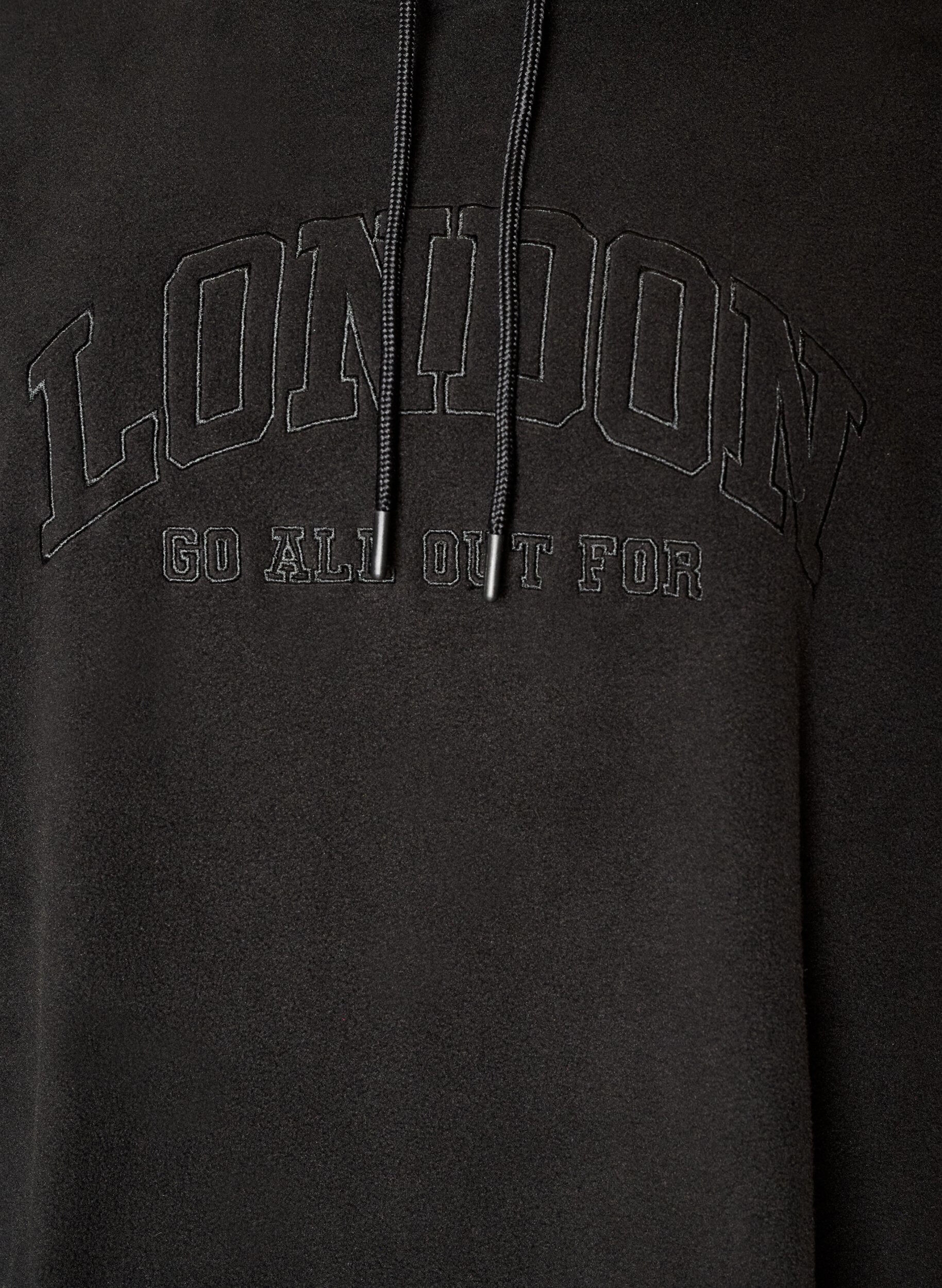 ZizziBluza z kapturem z polaru z wysokim kolnierzem i haftowanym tekstem, Czarne, Packshot image number 2