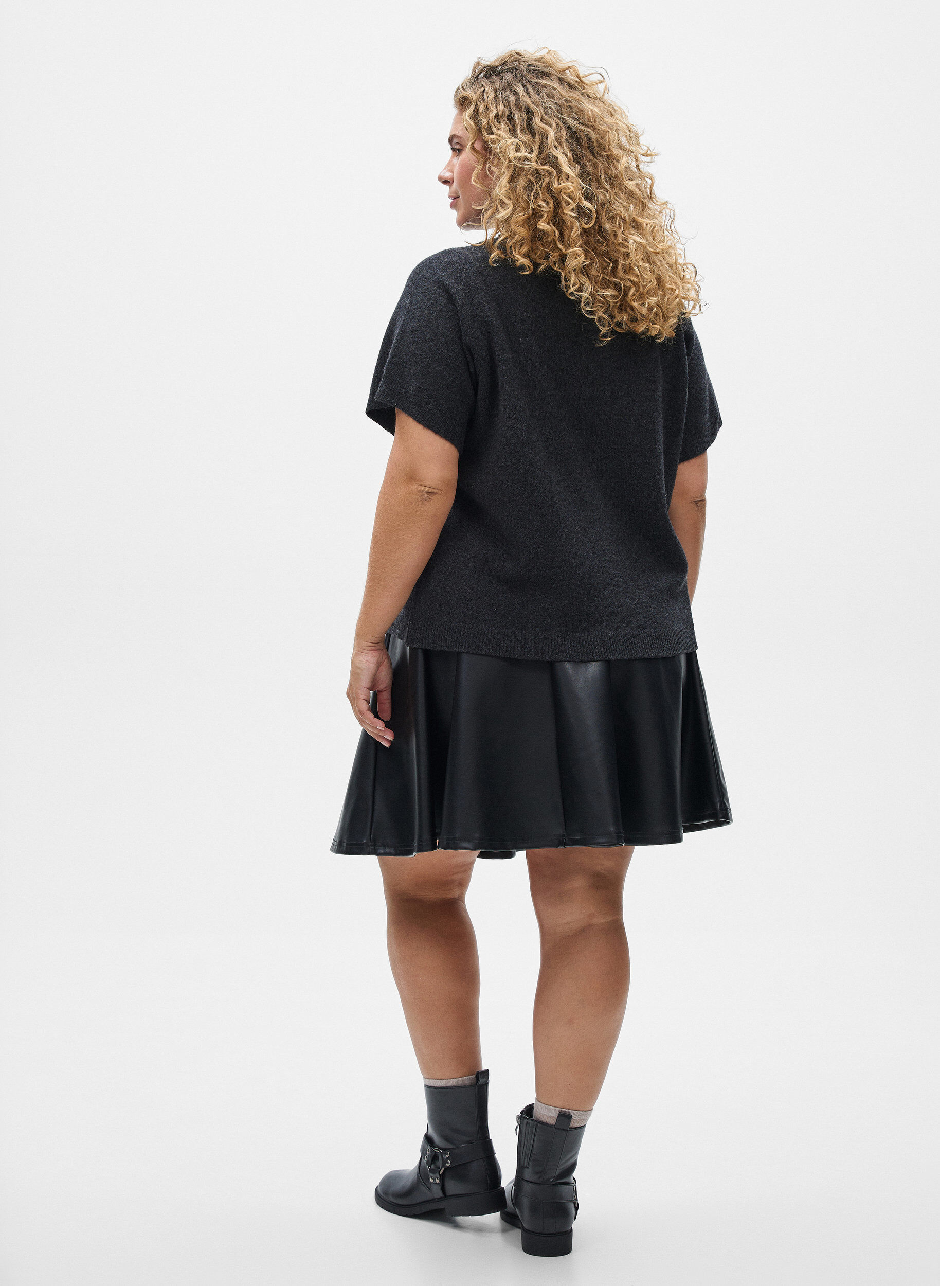 Zizzi Dzianinowy kardigan z kr&oacute;tkim rekawem, Ciemnoszary, Model image number 2