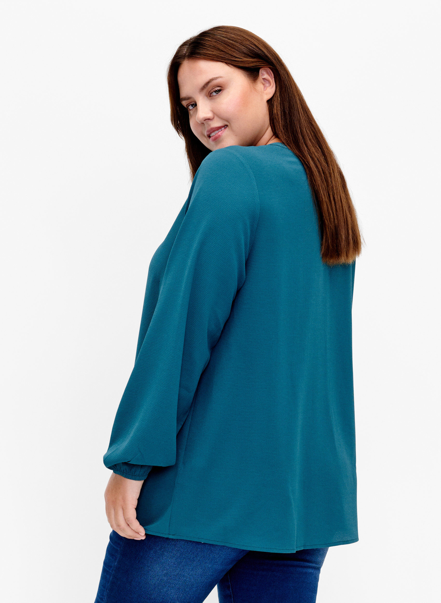 Zizzi Jednokolorowy top z dekoltem w szpic, Deep Teal, Model image number 1