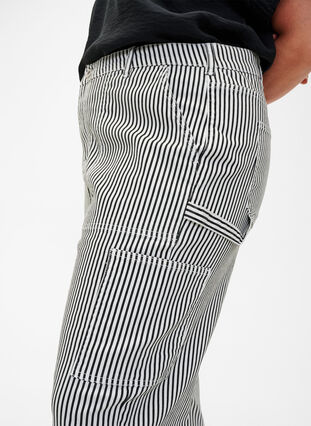  Jeansowe bojówki w paski o prostym kroju, Black White Stripe, Model image number 3