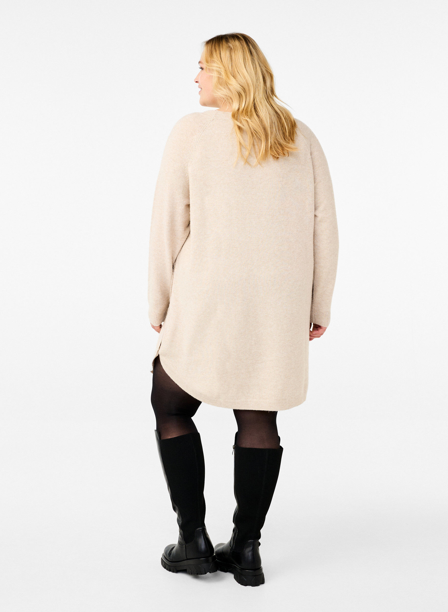 Zizzi Melanzowa dzianinowa sukienka z guzikami, Pumice Stone Mel., Model image number 1