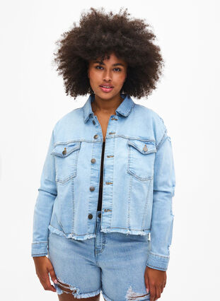 Krótka kurtka jeansowa z niepokojacymi detalami, Light Blue Denim, Model image number 0