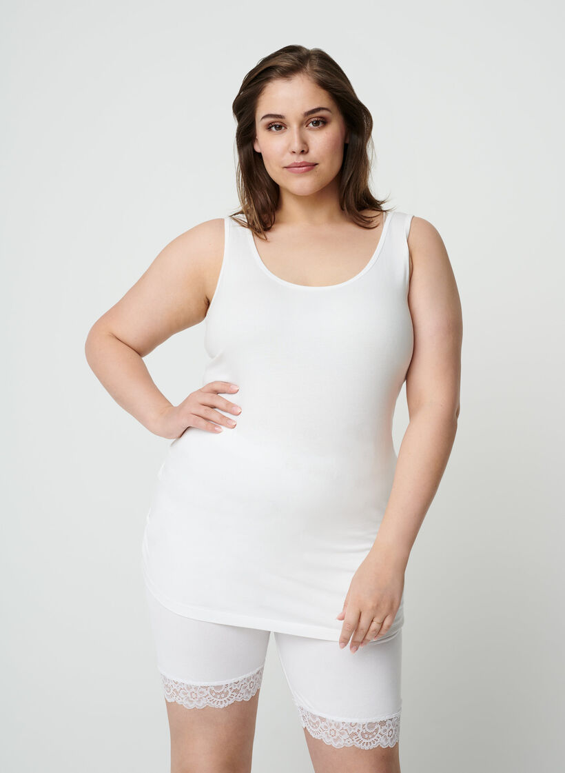 Szorty rowerowe z koronkowym wykonczeniem, Biały, Model image number 0