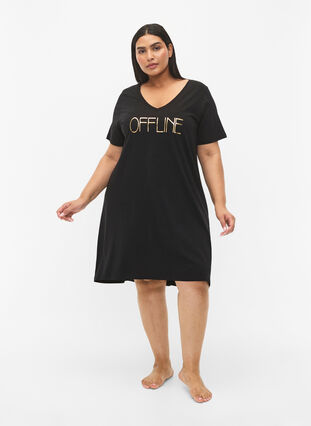 Koszula nocna z bawelny organicznej z dekoltem w szpic (GOTS), Black Offline, Model image number 2