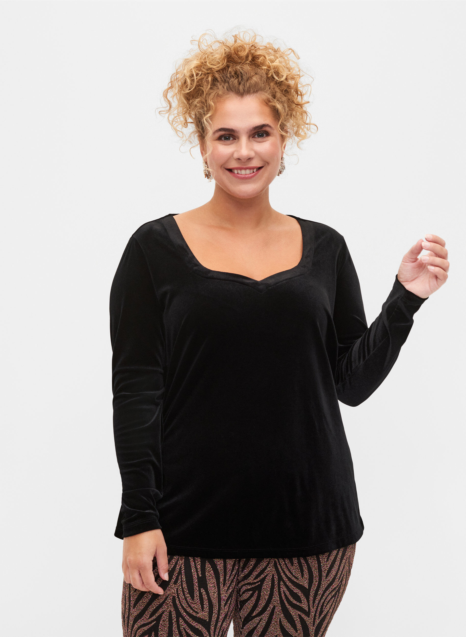 Zizzi Velour top with long sleeves, Black, Model image number 0