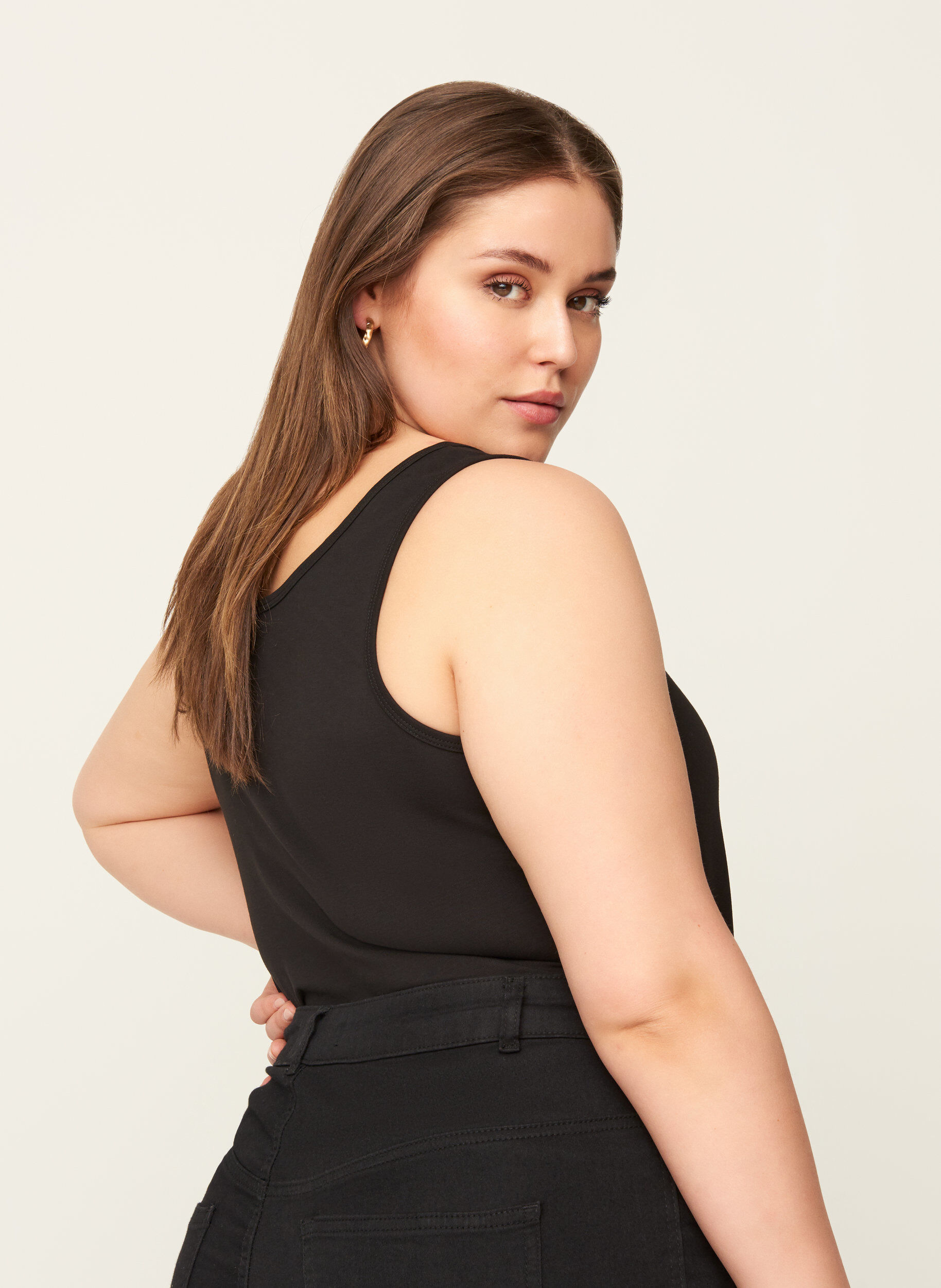 Zizzi Jednokolorowy podstawowy top, Czarne, Model image number 2