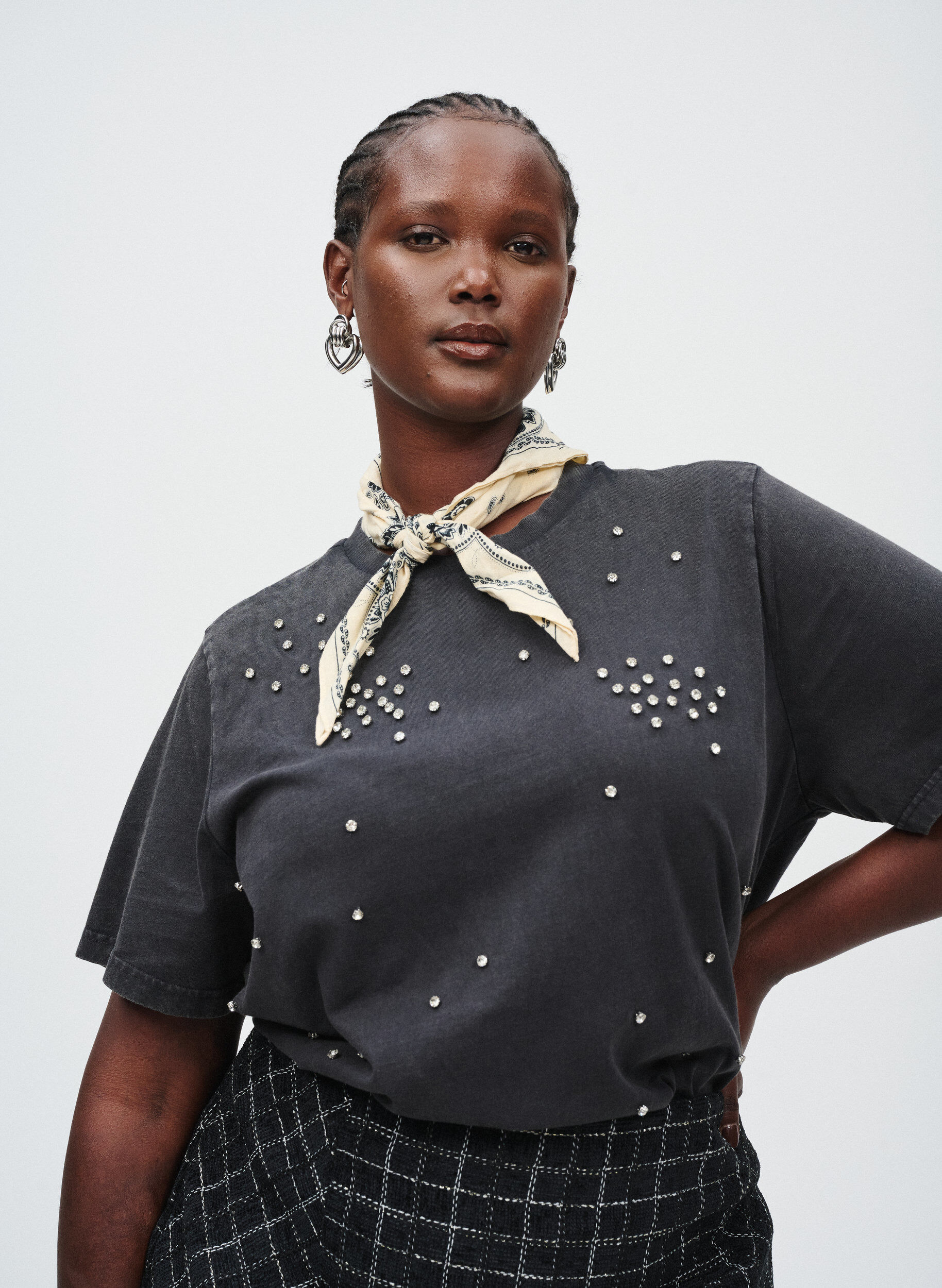 Zizzi Koszulka z cekinami i spranym wygladem, Szary, Image image number 0