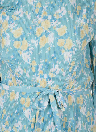 Wzorzysta plisowana sukienka z wiazaniem, Cameo Blue Flower, Packshot image number 2