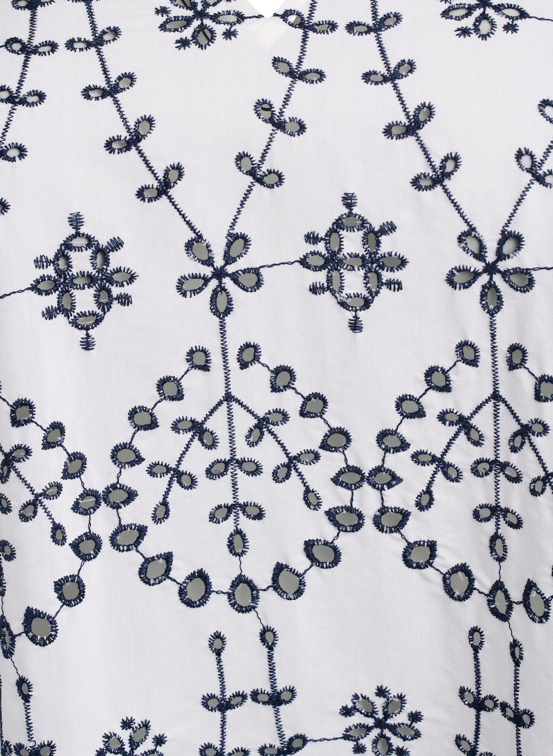 Zizzi Sukienka z kontrastowym haftem angielskim, White w. Navy Blazer, Packshot image number 2