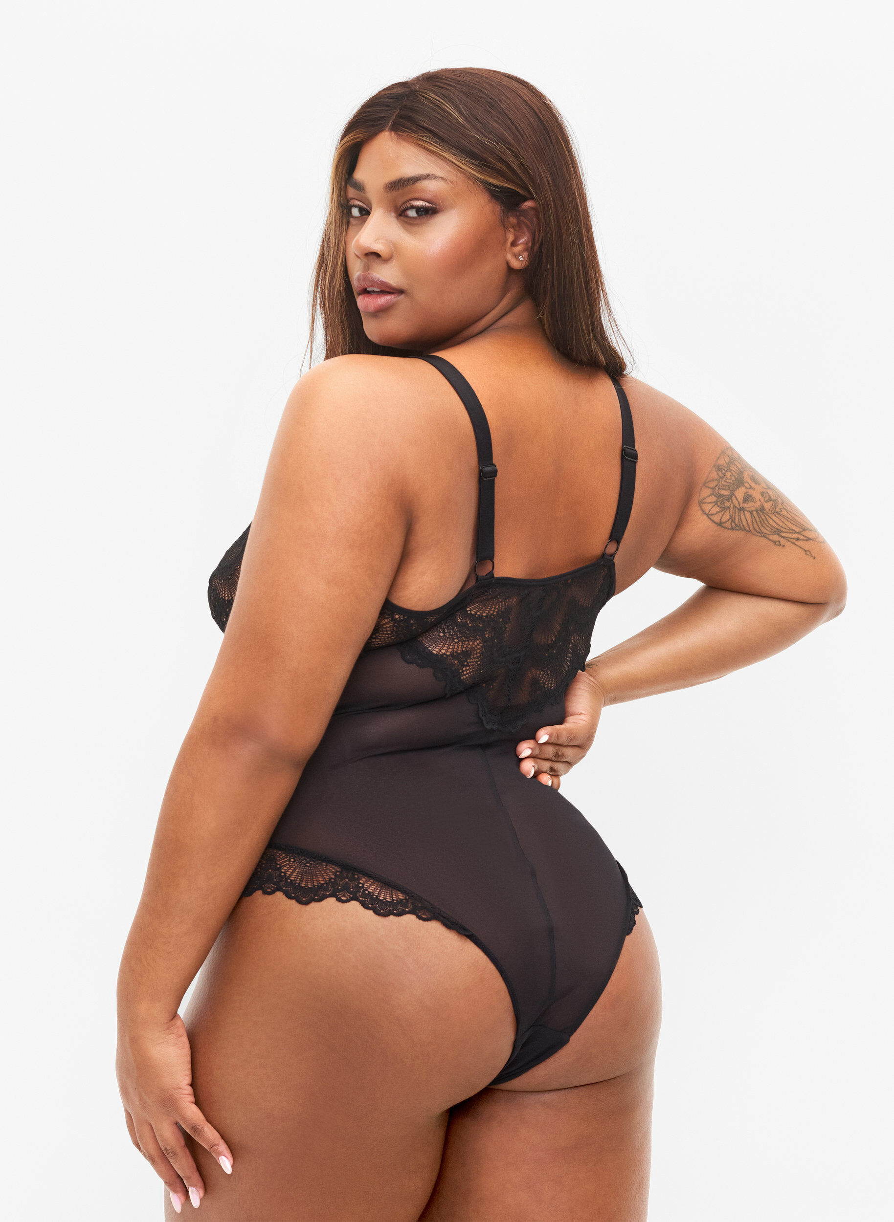 Zizzi Body in mesh and lace, Black, Model image number 1