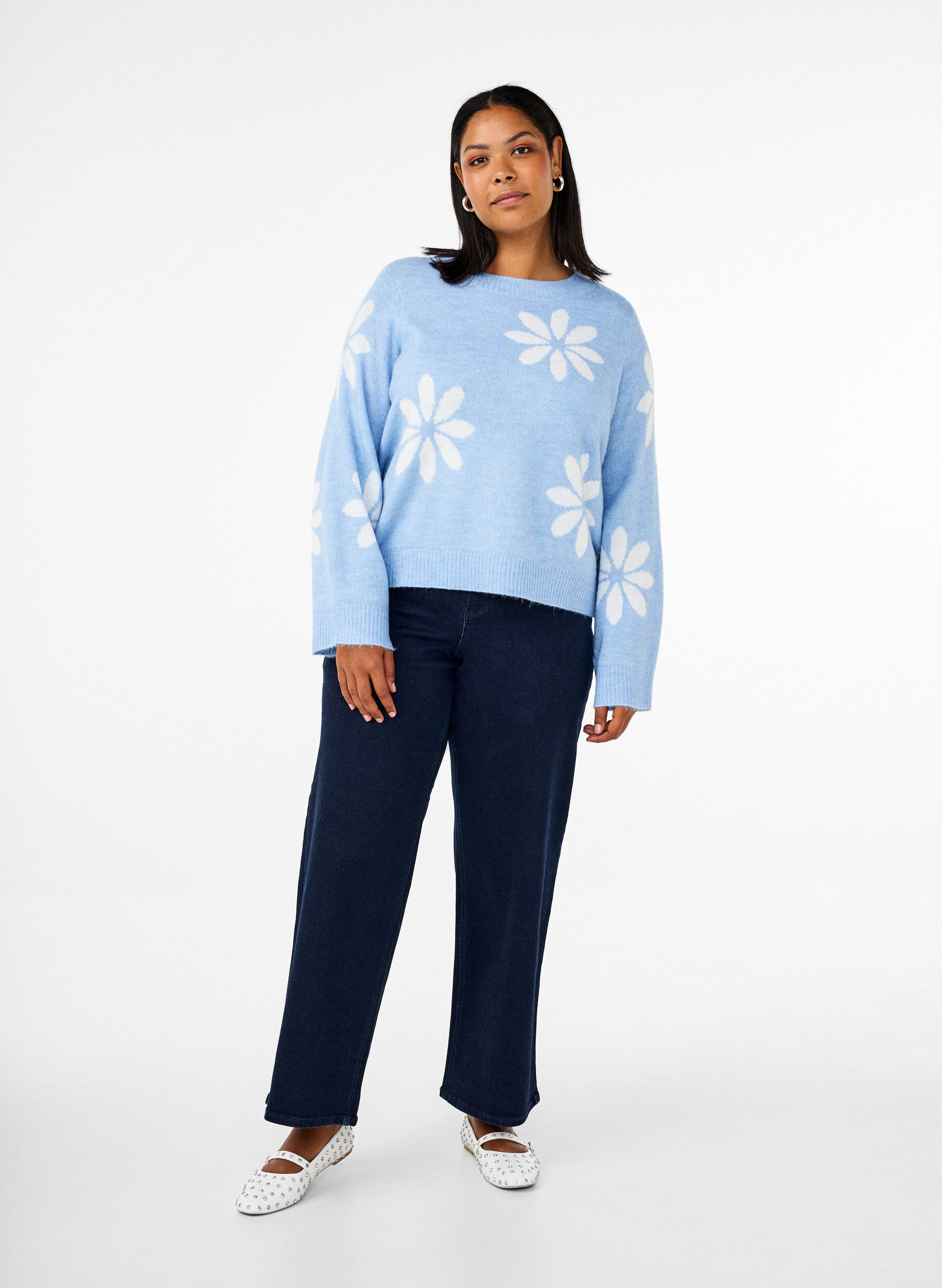 Zizzi Dzianinowa bluzka w kwiaty, Della R. Blue Comb, Model image number 2