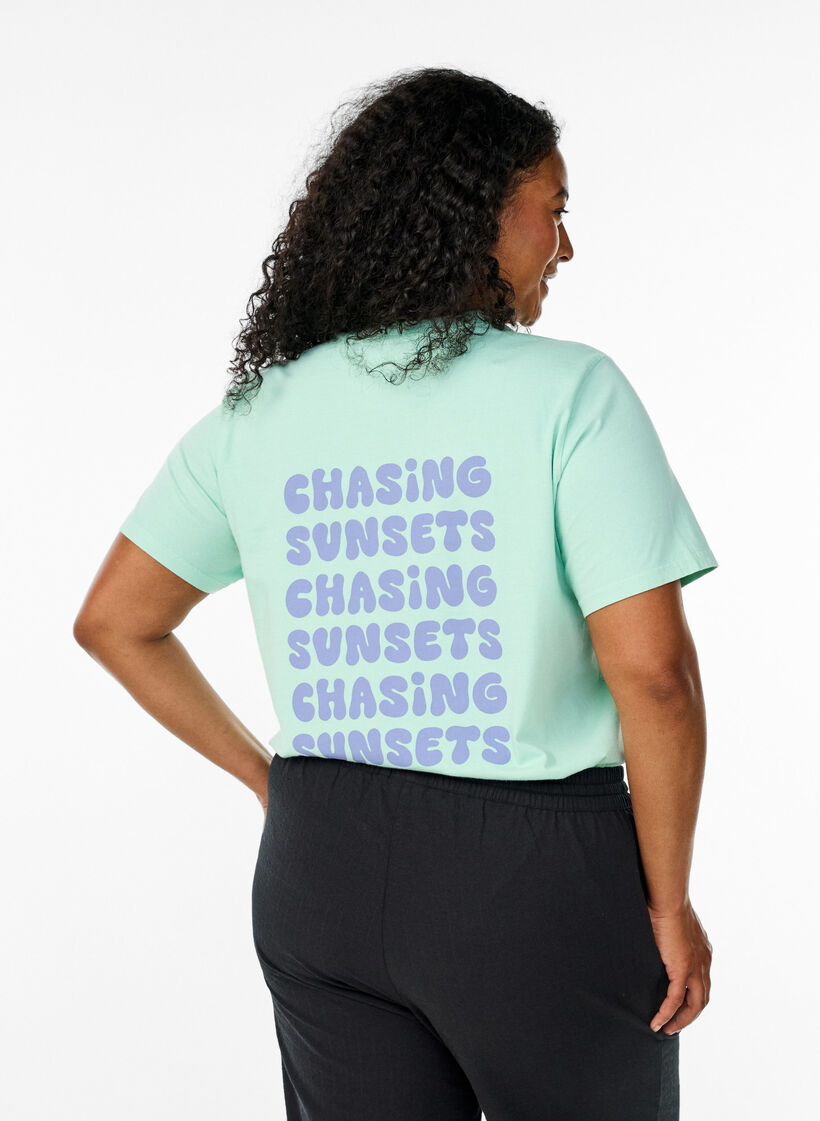 Koszulka z bawelny organicznej z nadrukiem na plecach, Zielony, Model image number 2