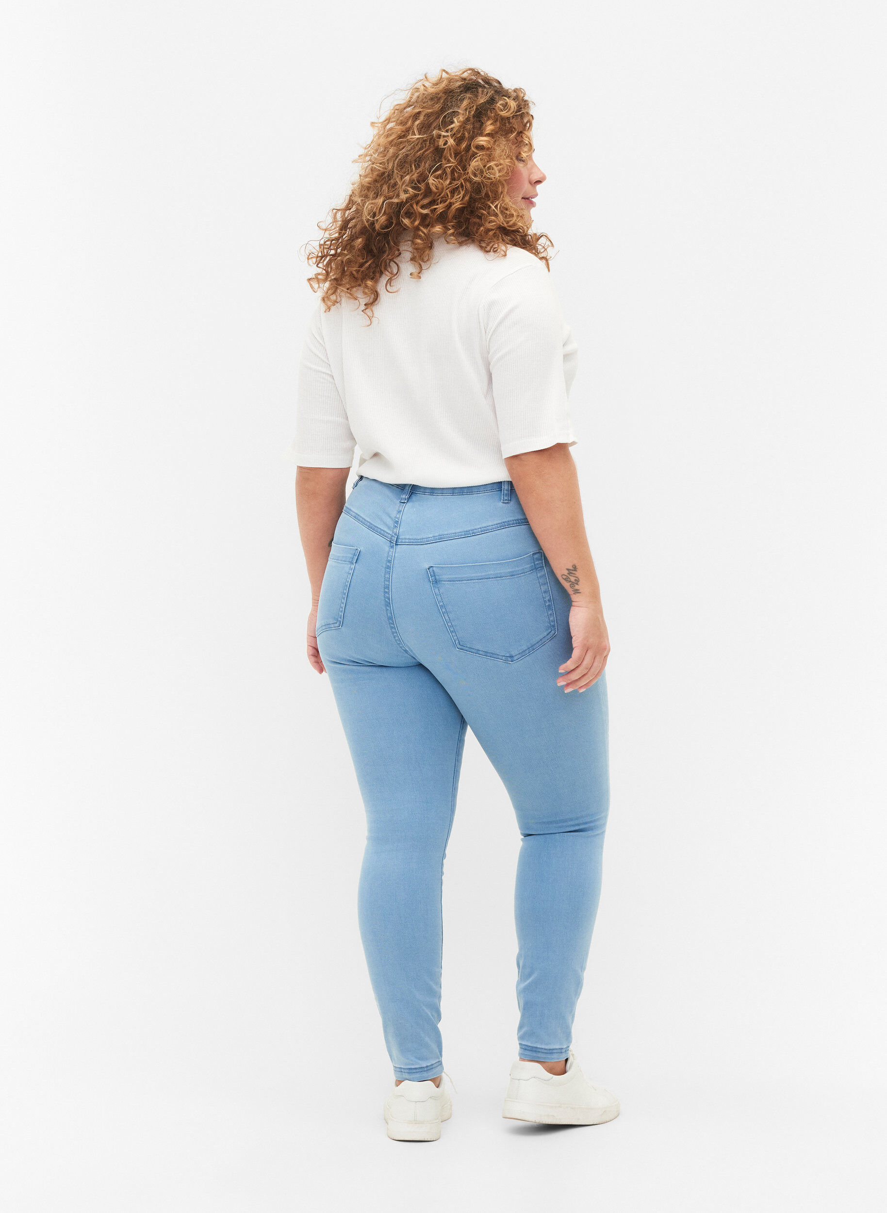 ZizziSuper waskie jeansy Amy z wysokim stanem, Ex Lt Blue, Model image number 1