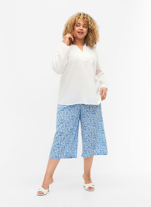 Spodnie culotte z nadrukiem, Blue Small Flower, Model image number 0