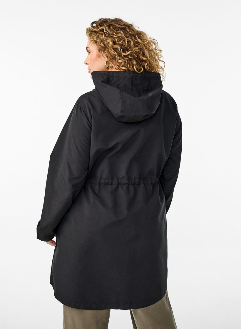 Lekka kurtka z kapturem, Czarne, Model image number 2