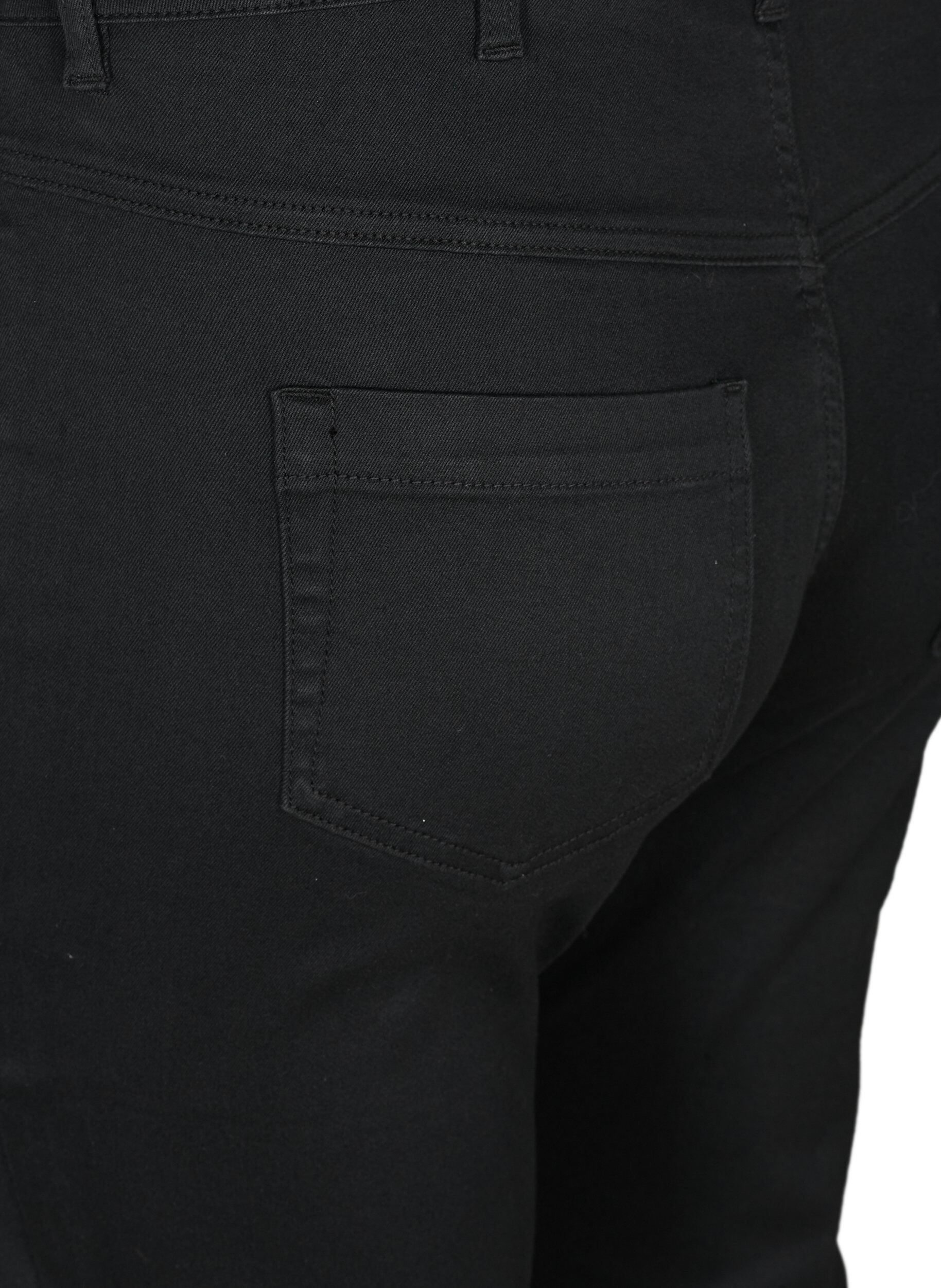 ZizziAmy capri jeans z wysokim stanem i bardzo dopasowanym krojem, Czarne, Packshot image number 3